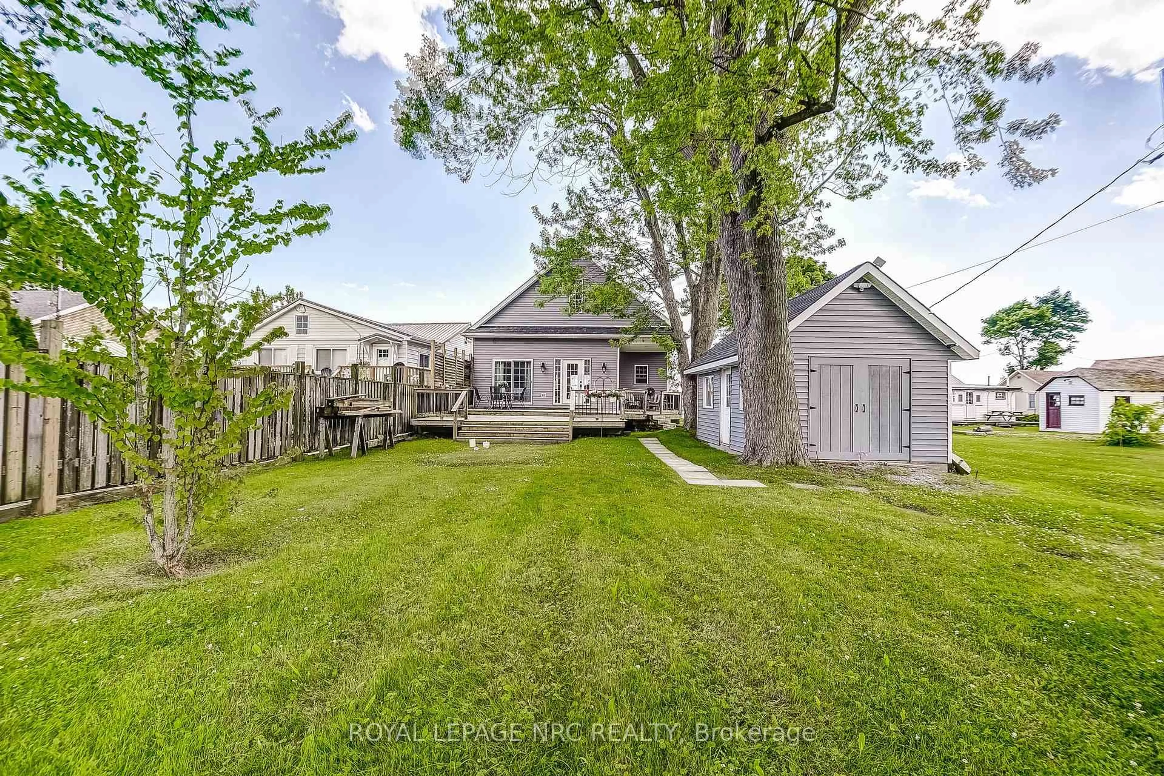 A pic from outside/outdoor area/front of a property/back of a property/a pic from drone, water/lake/river/ocean view for 10849 Lakeshore Rd, Wainfleet Ontario L3K 5V4