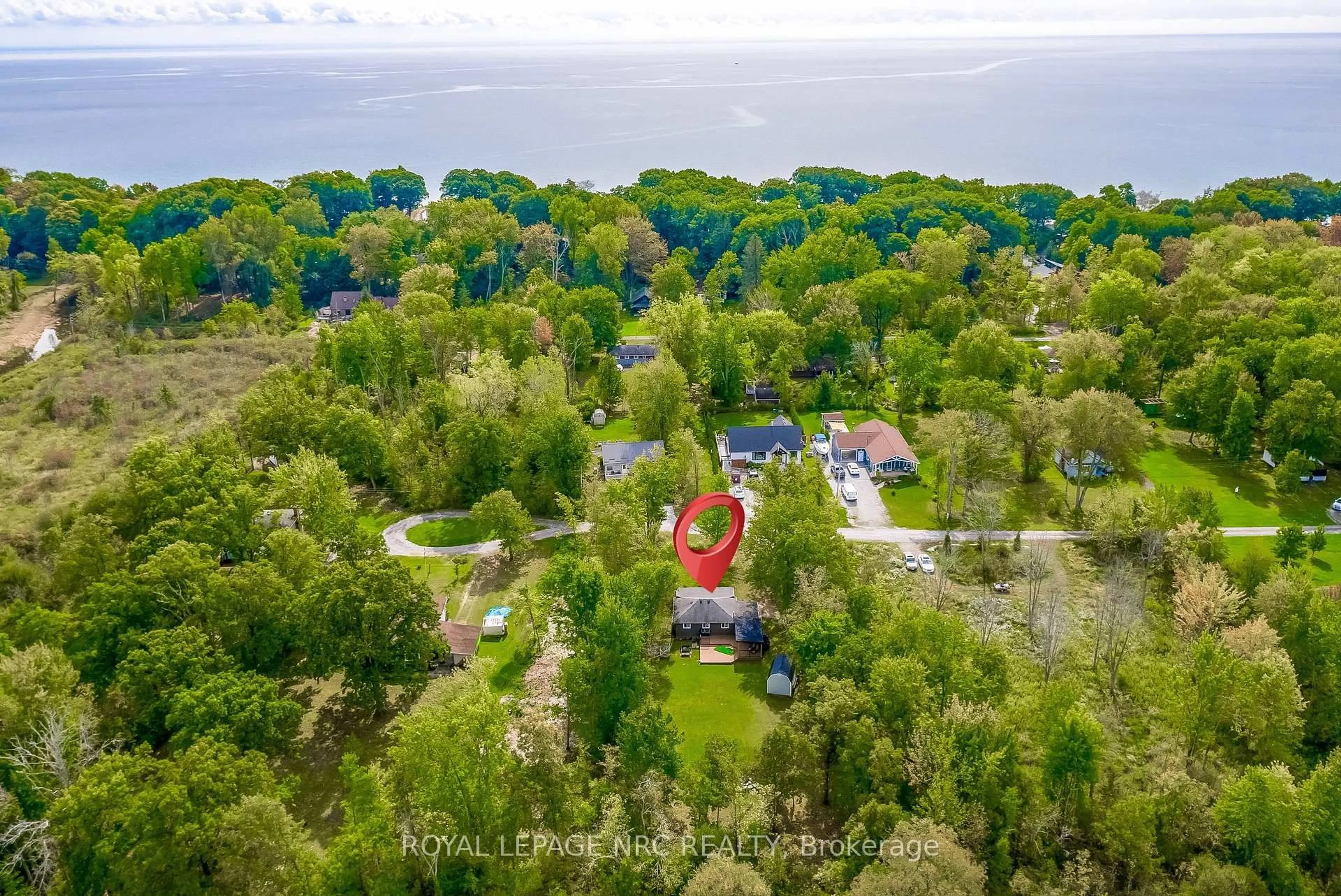 A pic from outside/outdoor area/front of a property/back of a property/a pic from drone, water/lake/river/ocean view for 3572 Firelane 7 N/A, Port Colborne Ontario L3K 5V3