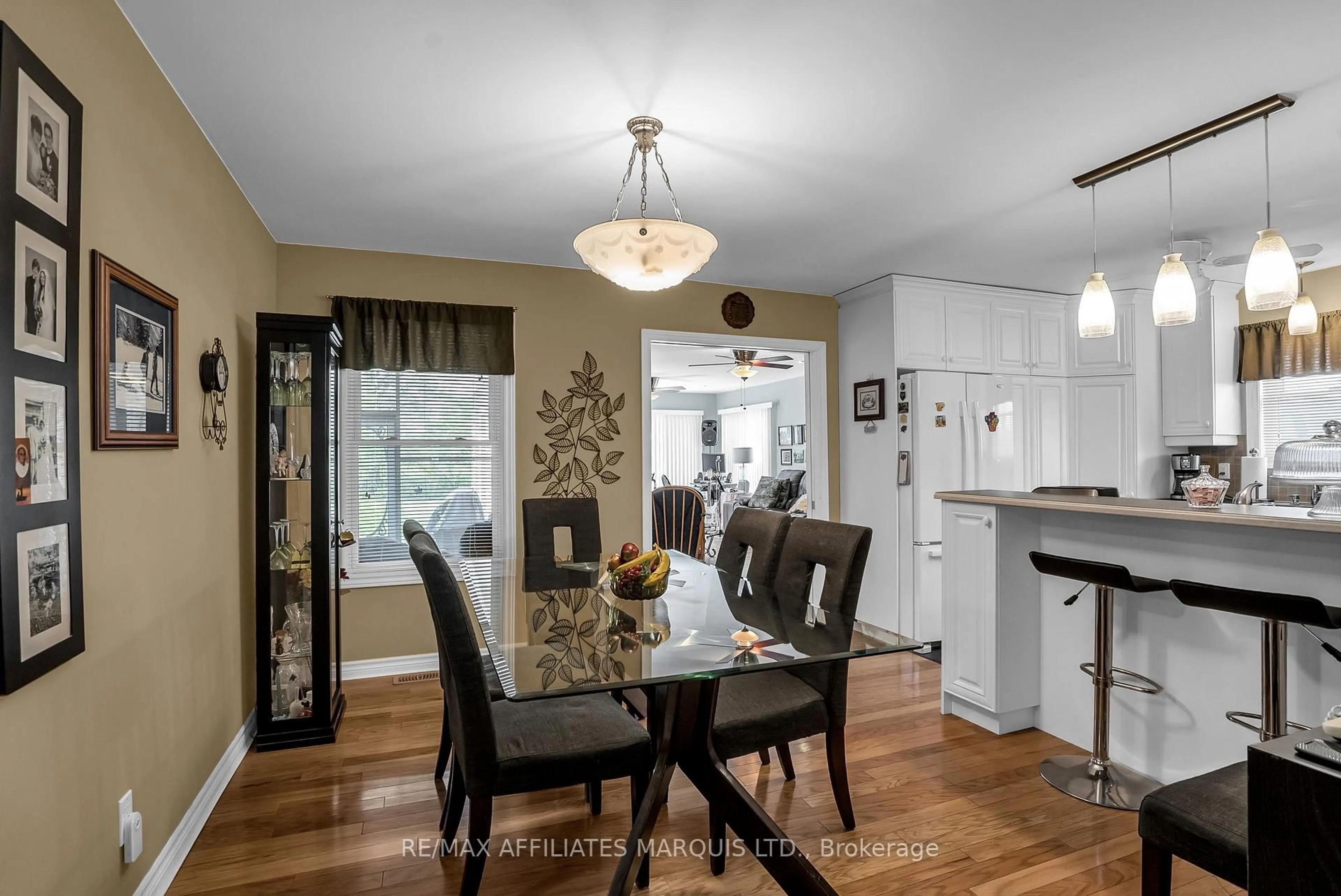 Open concept kitchen, unknown for 3502 Bruce St, South Stormont Ontario K6K 1N3