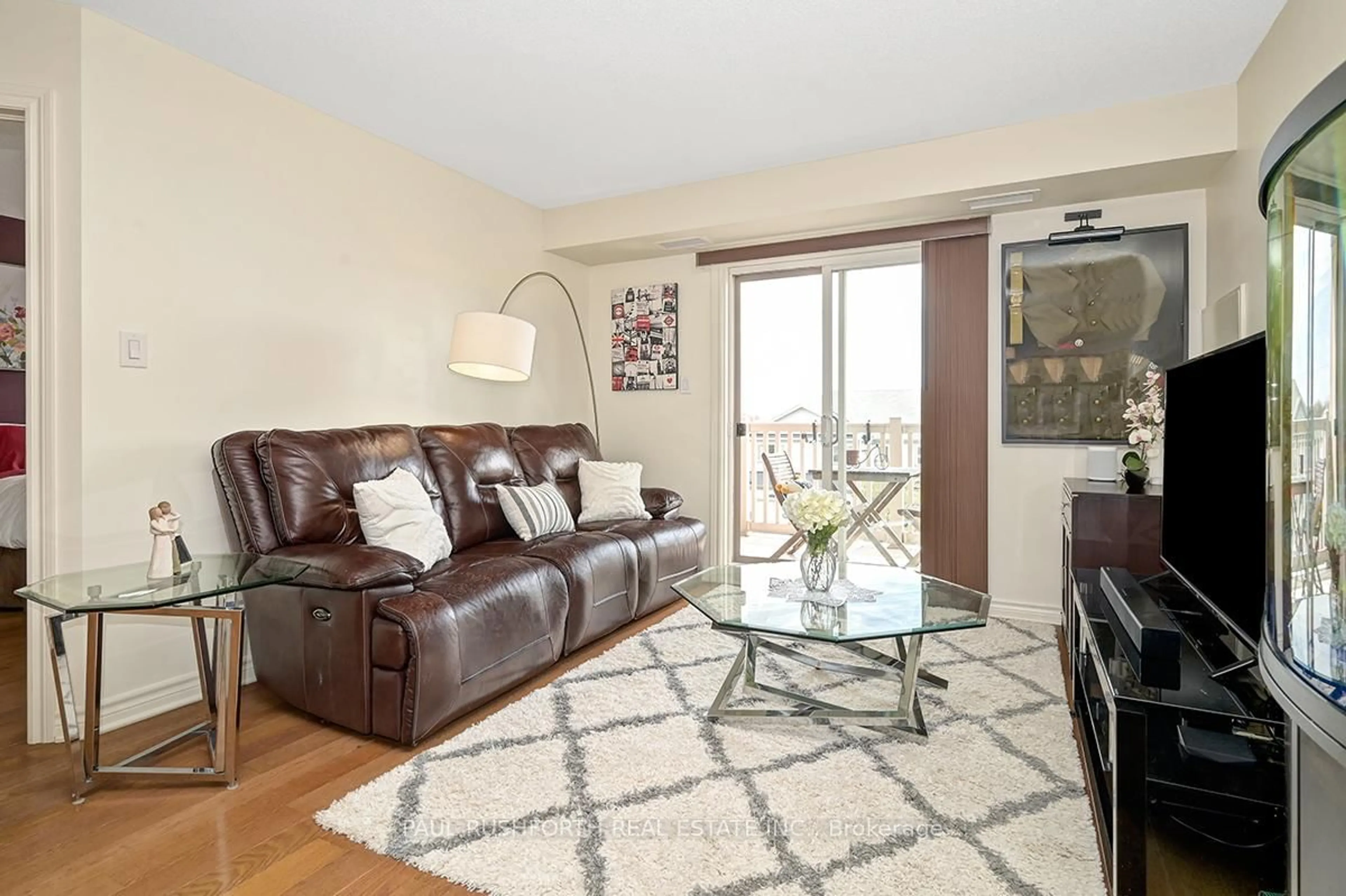Living room with furniture, unknown for 151 Potts Private #306, Ottawa Ontario K4A 0V7