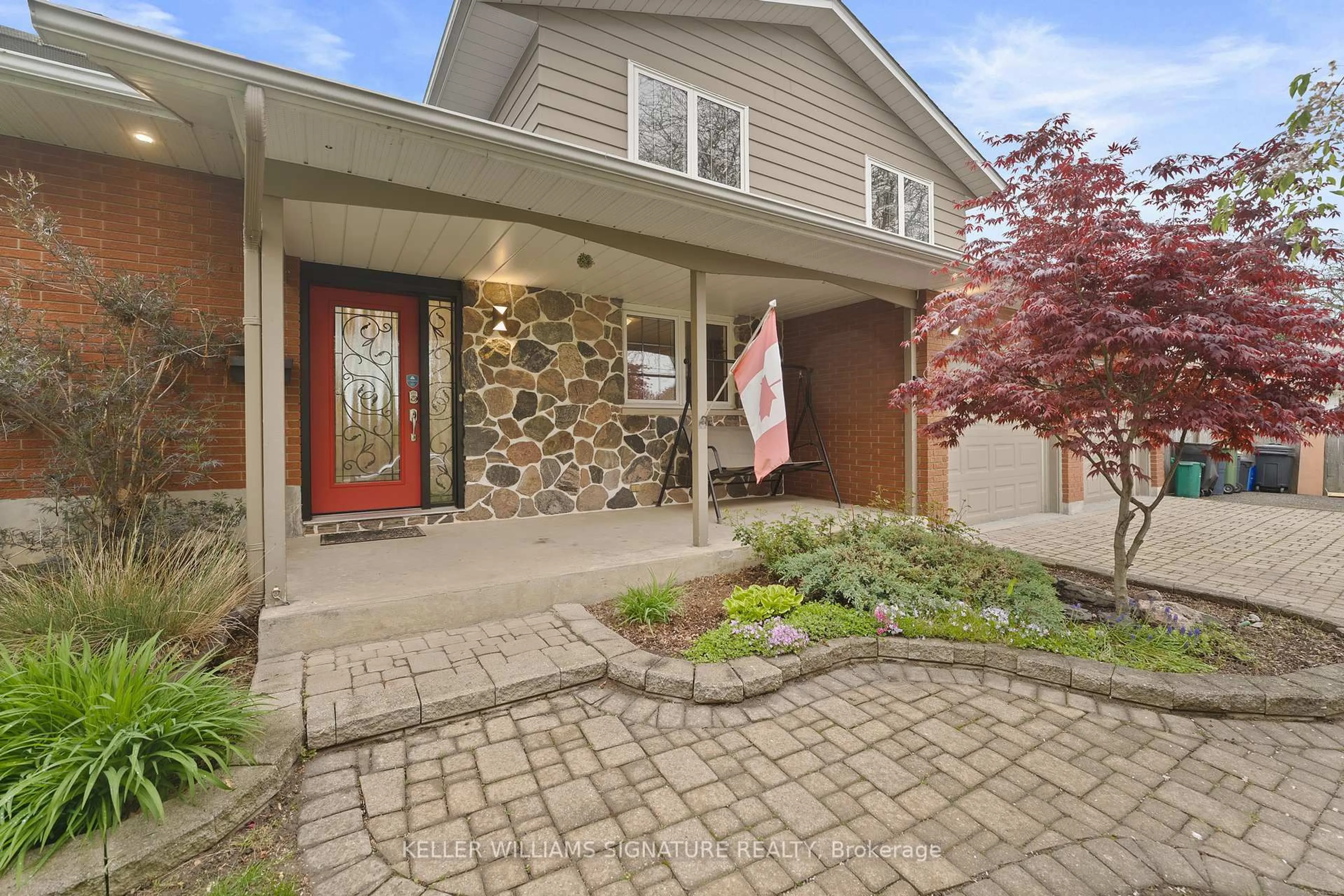 Home with brick exterior material, street for 19 Kennedy Ave, St. Catharines Ontario L2N 2X4