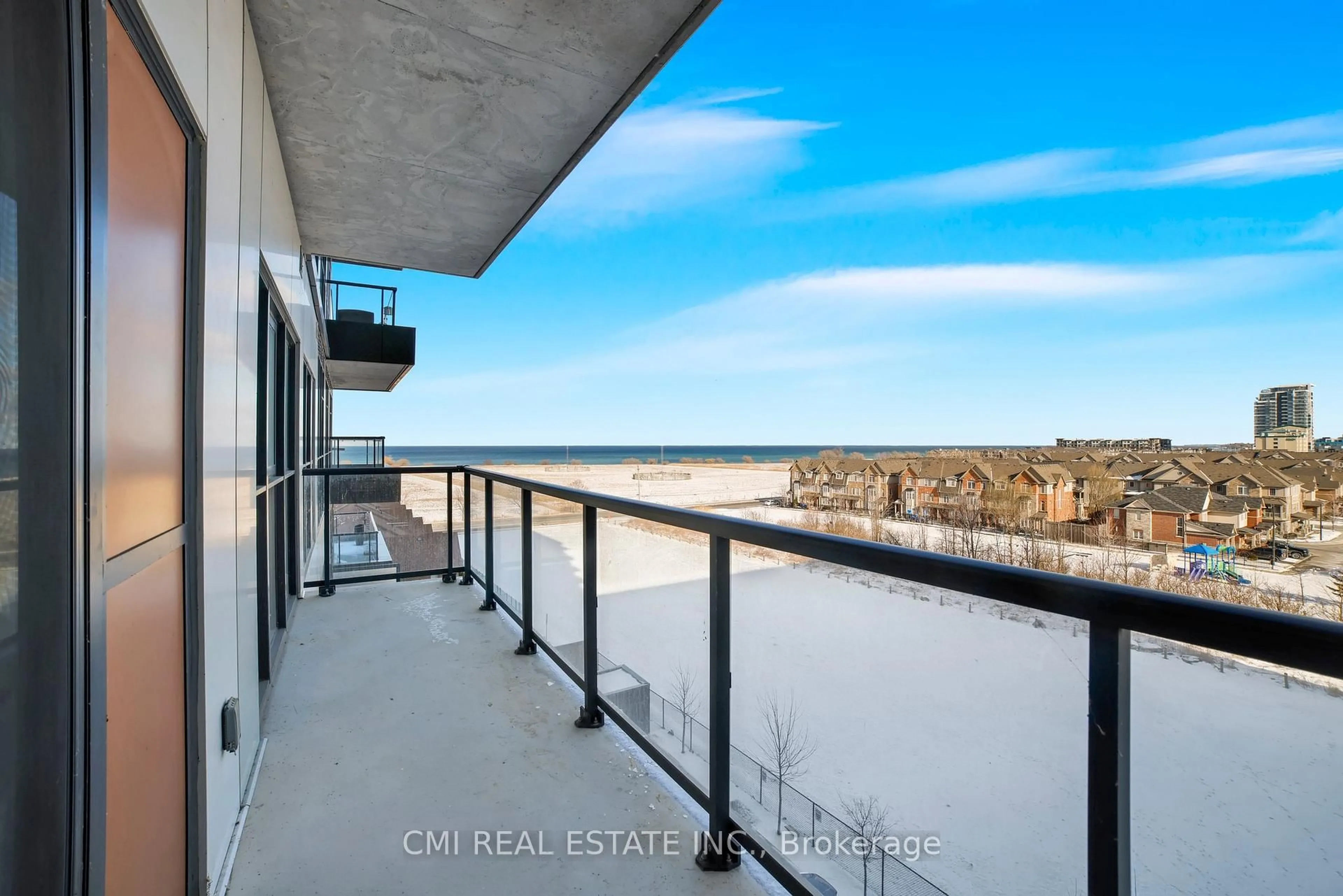 Balcony in the apartment, water/lake/river/ocean view for 550 North Service Rd #508, Grimsby Ontario L3M 4E8