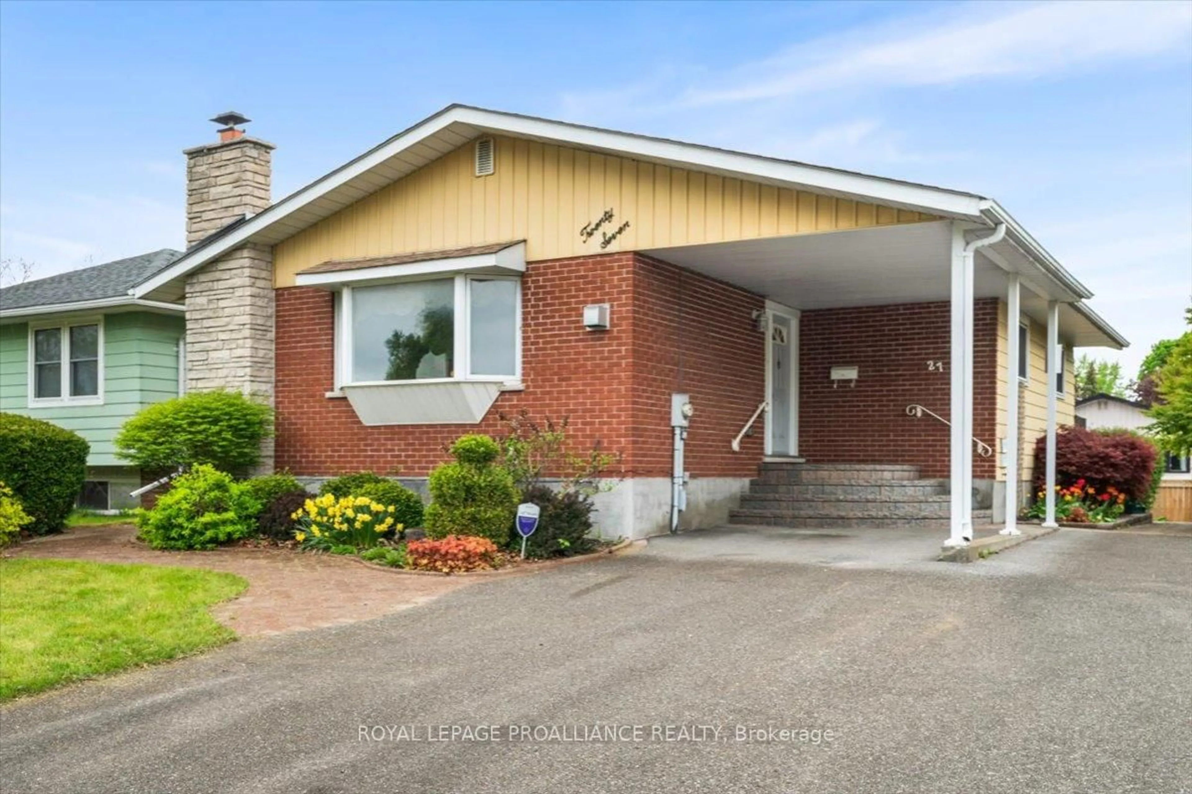 Home with brick exterior material, street for 27 Hollandale Ave, Quinte West Ontario K8V 2C5