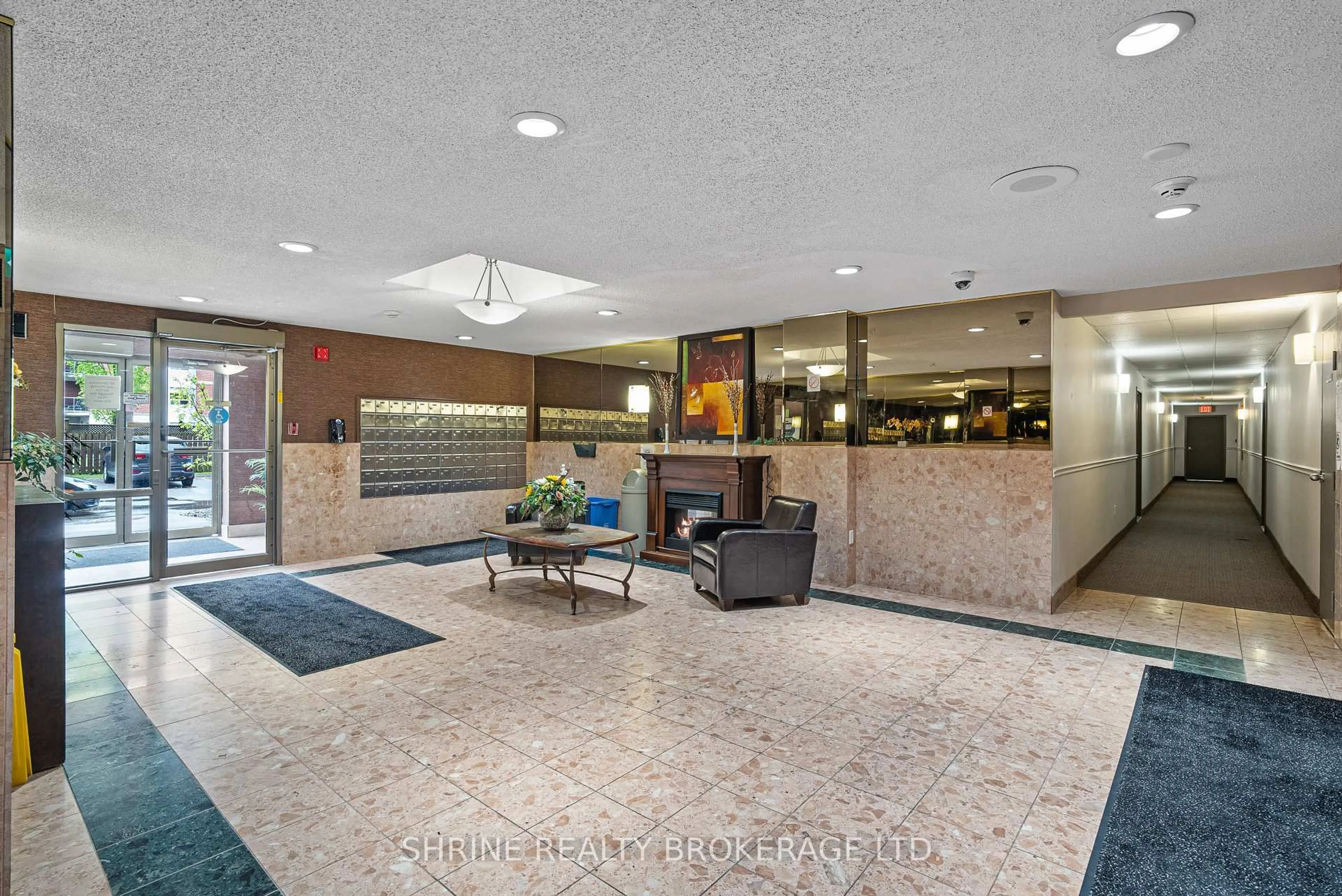 Lobby for 95 Baseline Rd #1007, London South Ontario N6J 4X3