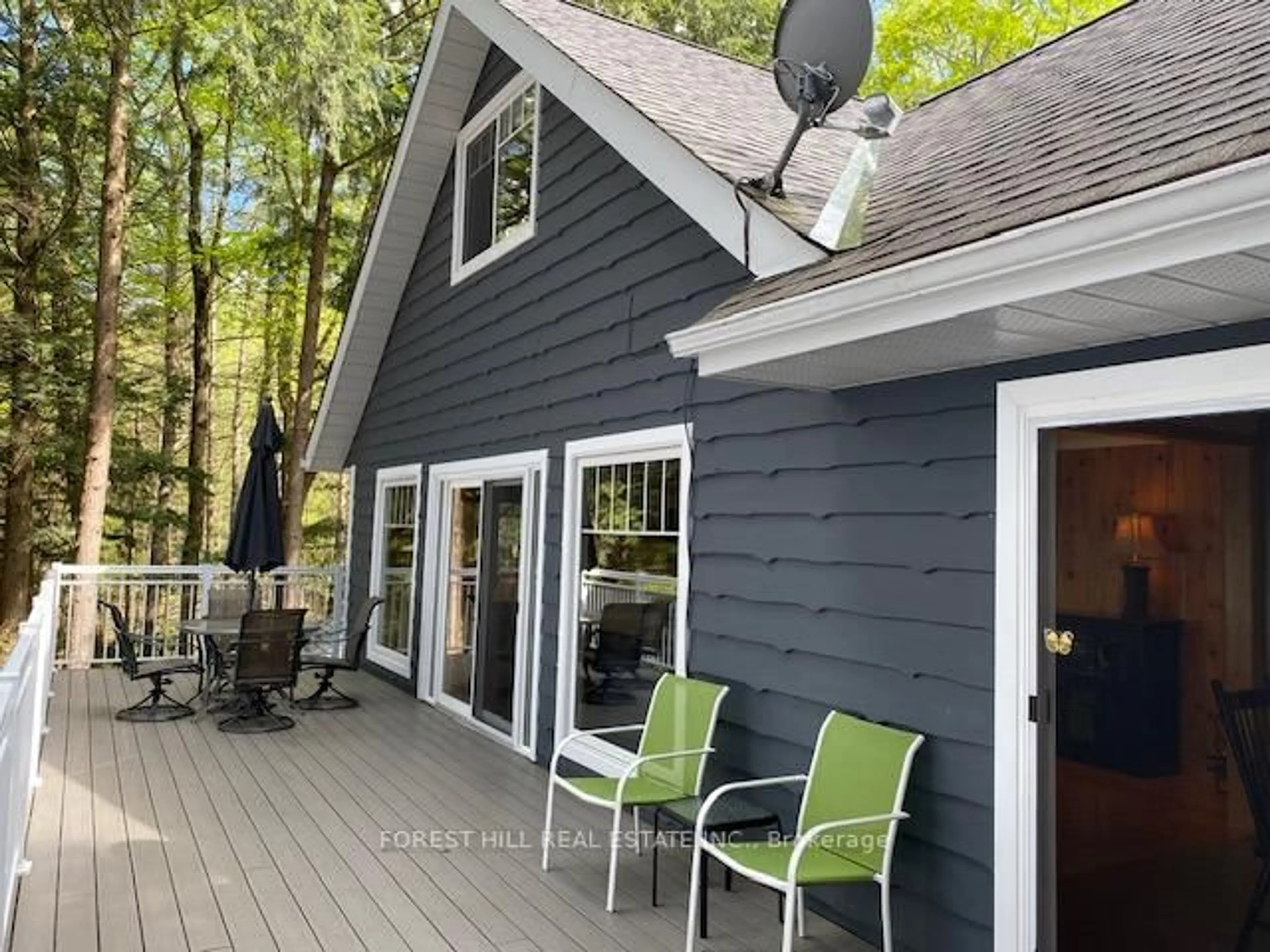 Home with vinyl exterior material, unknown for 1116 Sagamo Blvd, Muskoka Lakes Ontario P0B 1J0