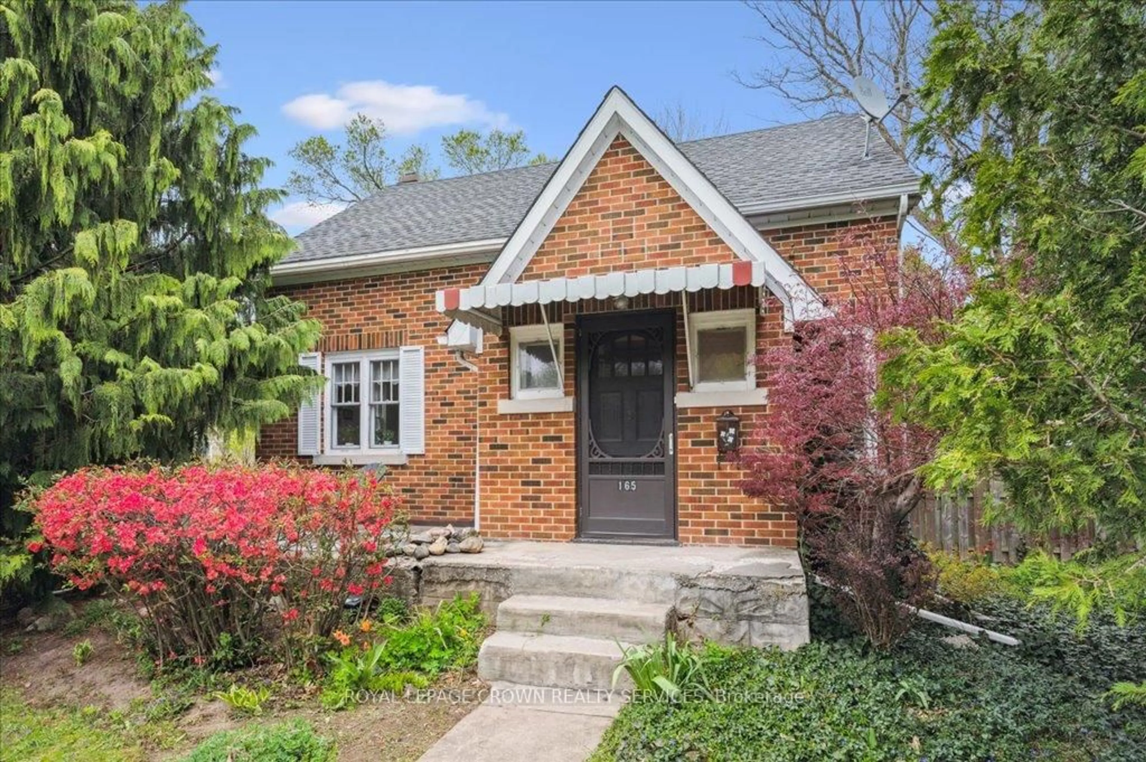 Home with brick exterior material, street for 165 Hungerford Rd, Cambridge Ontario N3C 2R2