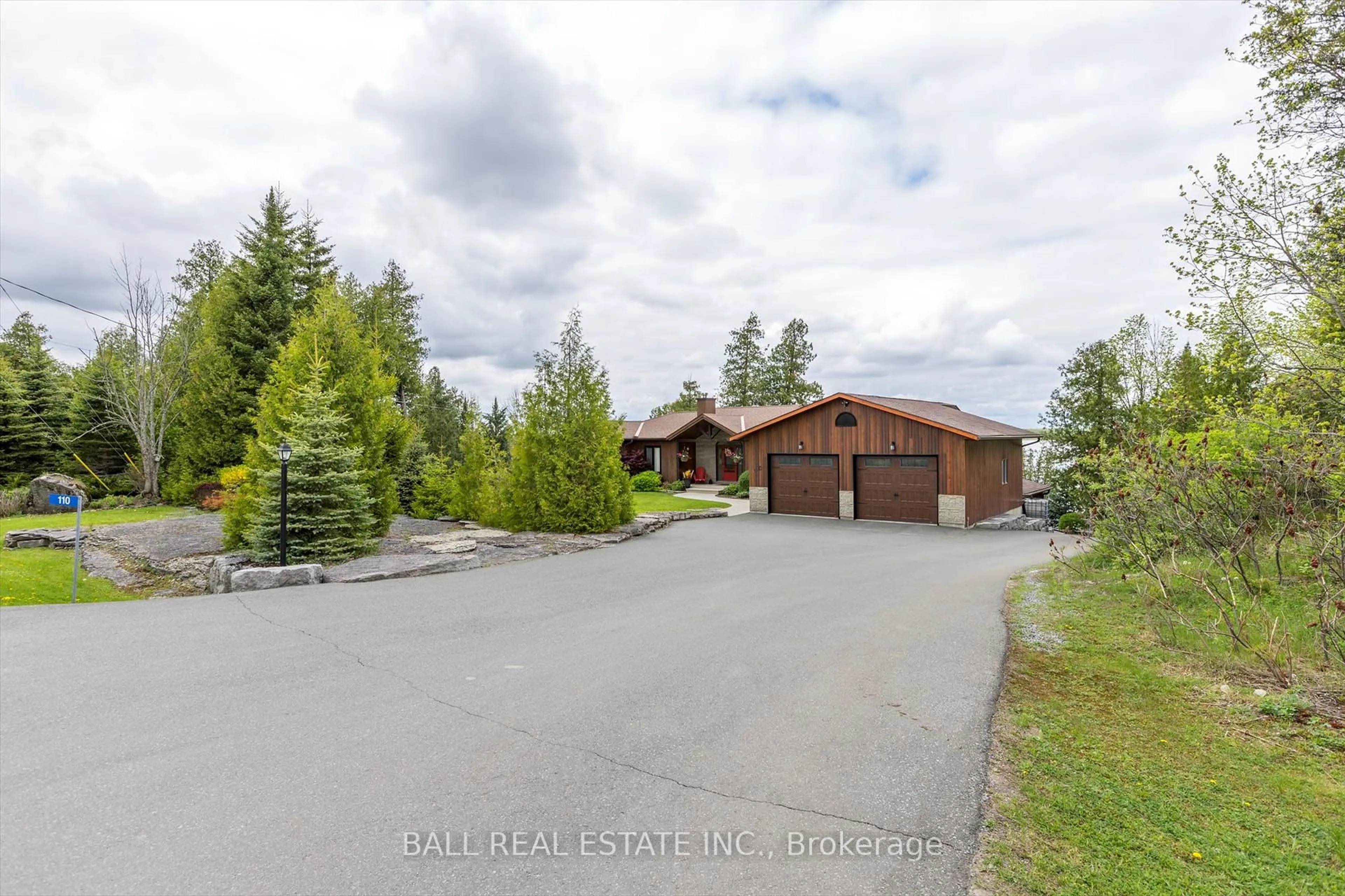 A pic from outside/outdoor area/front of a property/back of a property/a pic from drone, unknown for 110 Lakeview Dr, Trent Hills Ontario K0L 1L0