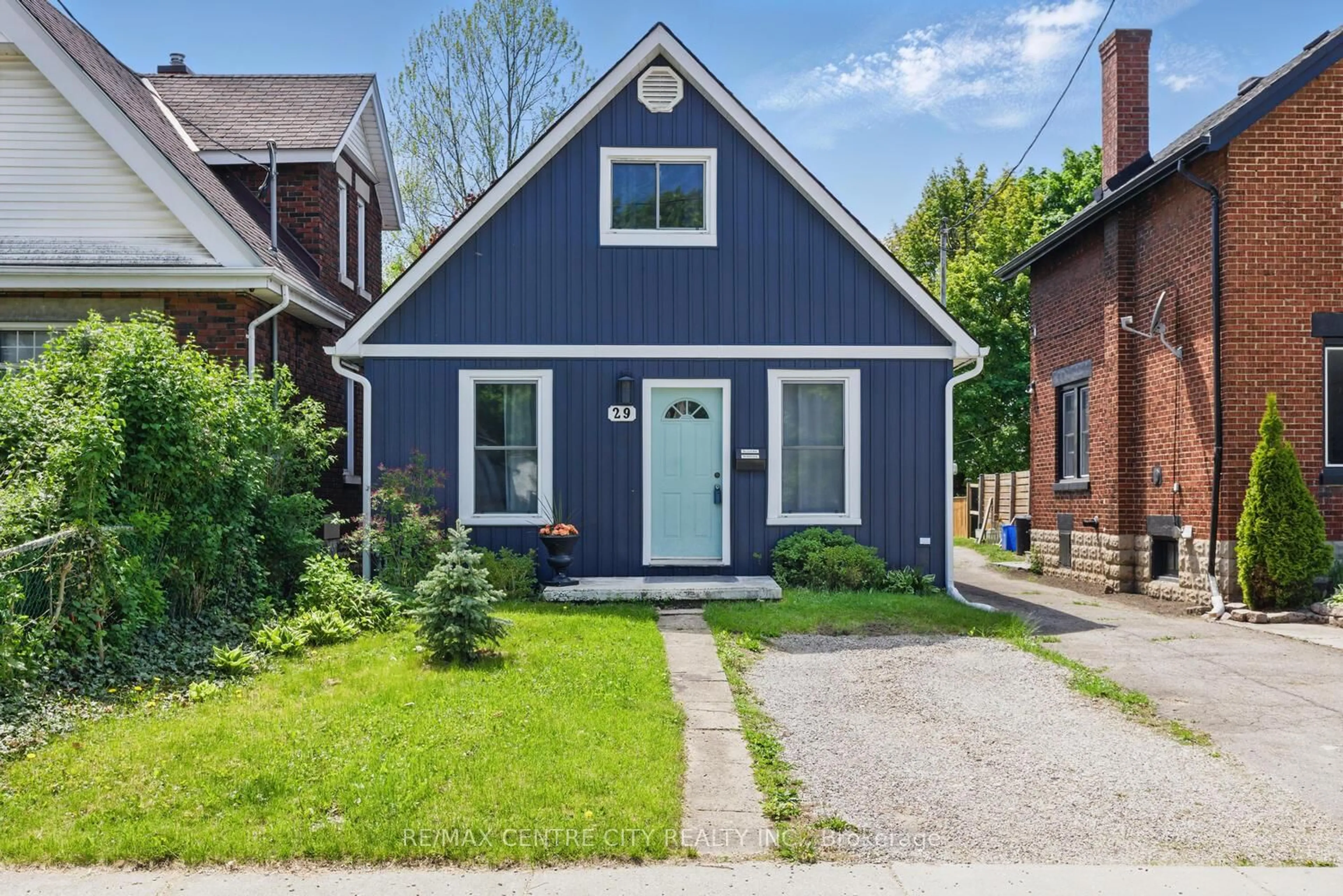 Home with brick exterior material, street for 29 Hume St, London East Ontario N5Z 2N9