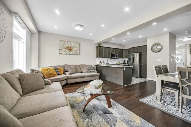 Additional property image - 8 Charleswood Cres