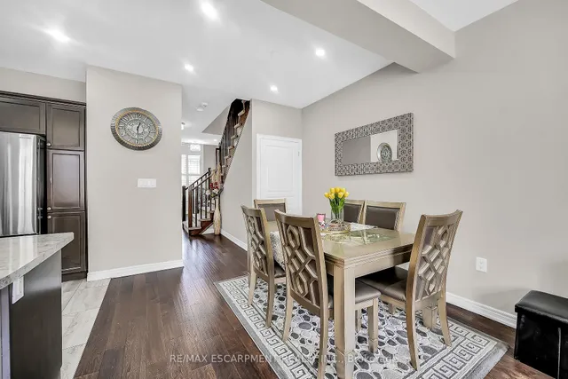 Additional property image - 8 Charleswood Cres