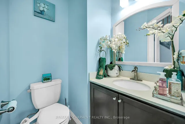 Additional property image - 8 Charleswood Cres