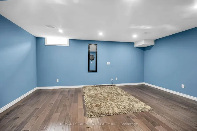 Additional property image - 8 Charleswood Cres