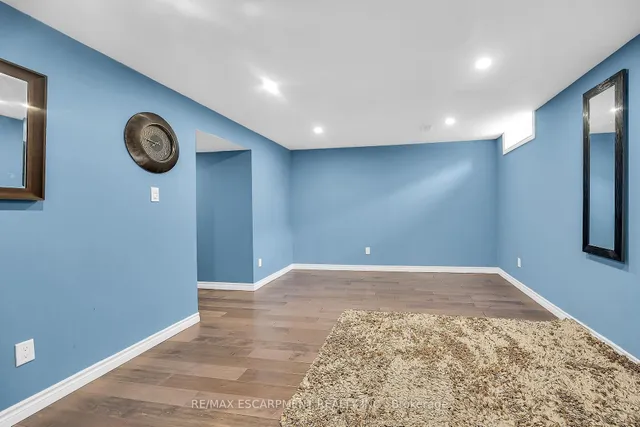 Additional property image - 8 Charleswood Cres