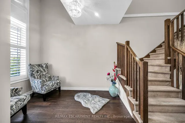 Additional property image - 8 Charleswood Cres