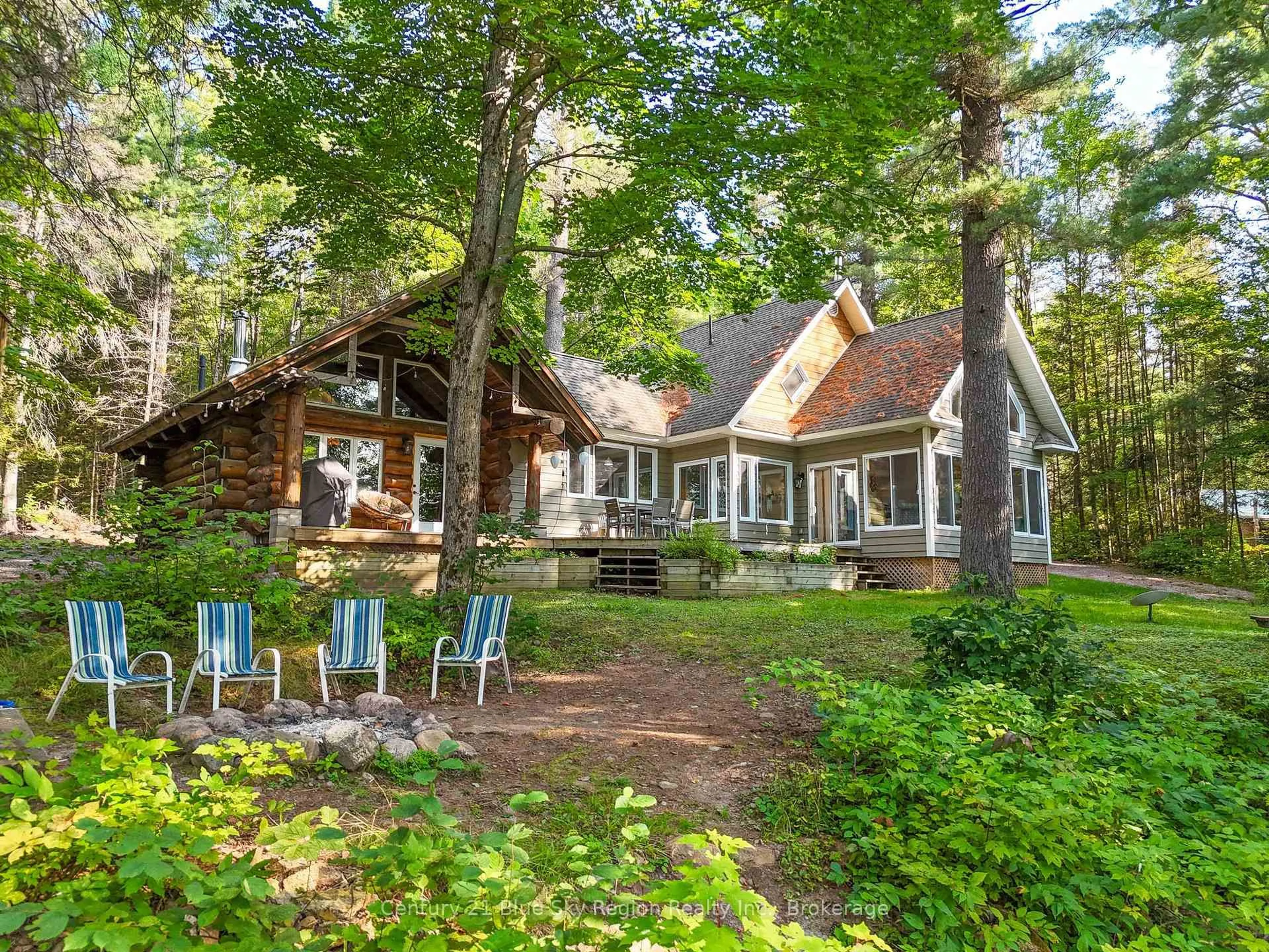 Patio, water/lake/river/ocean view for 56 Fitzgerald Rd, Unorganized Townships Ontario P0H 2A0