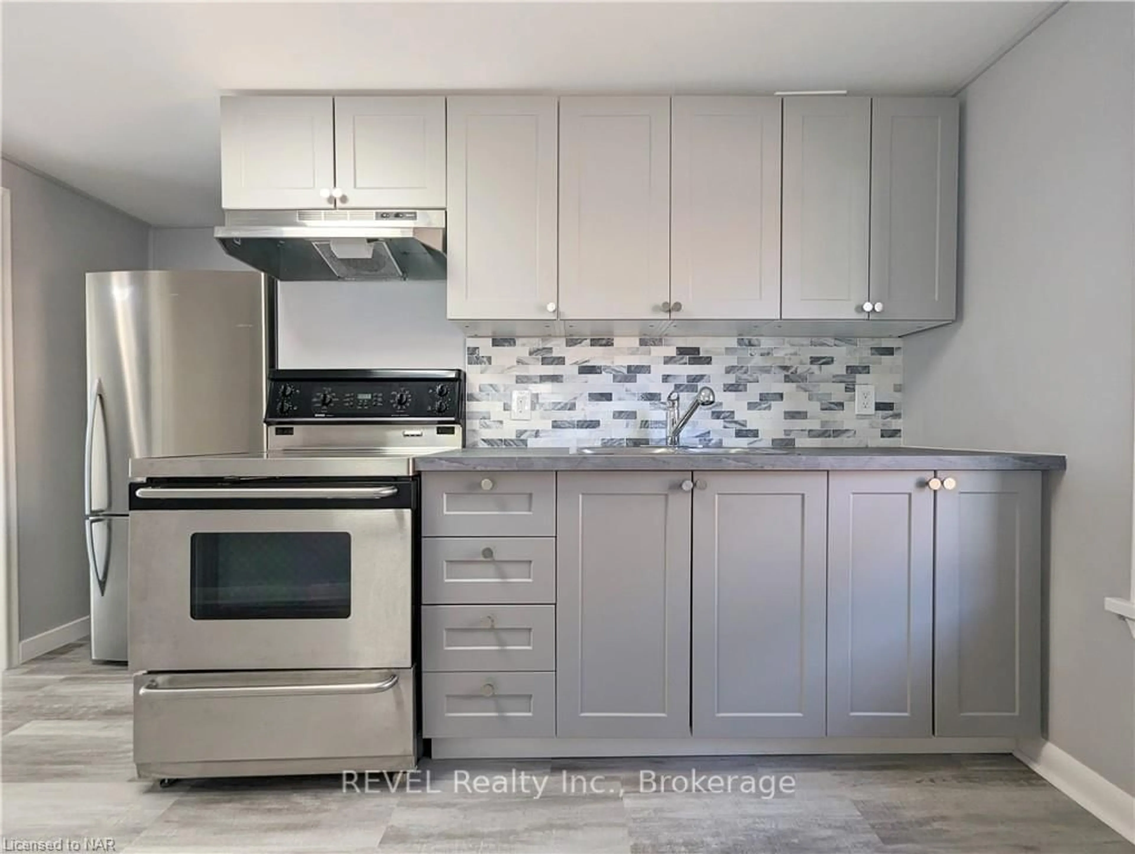 Standard kitchen, unknown for 4591 Homewood Ave, Niagara Falls Ontario L2E 4X9