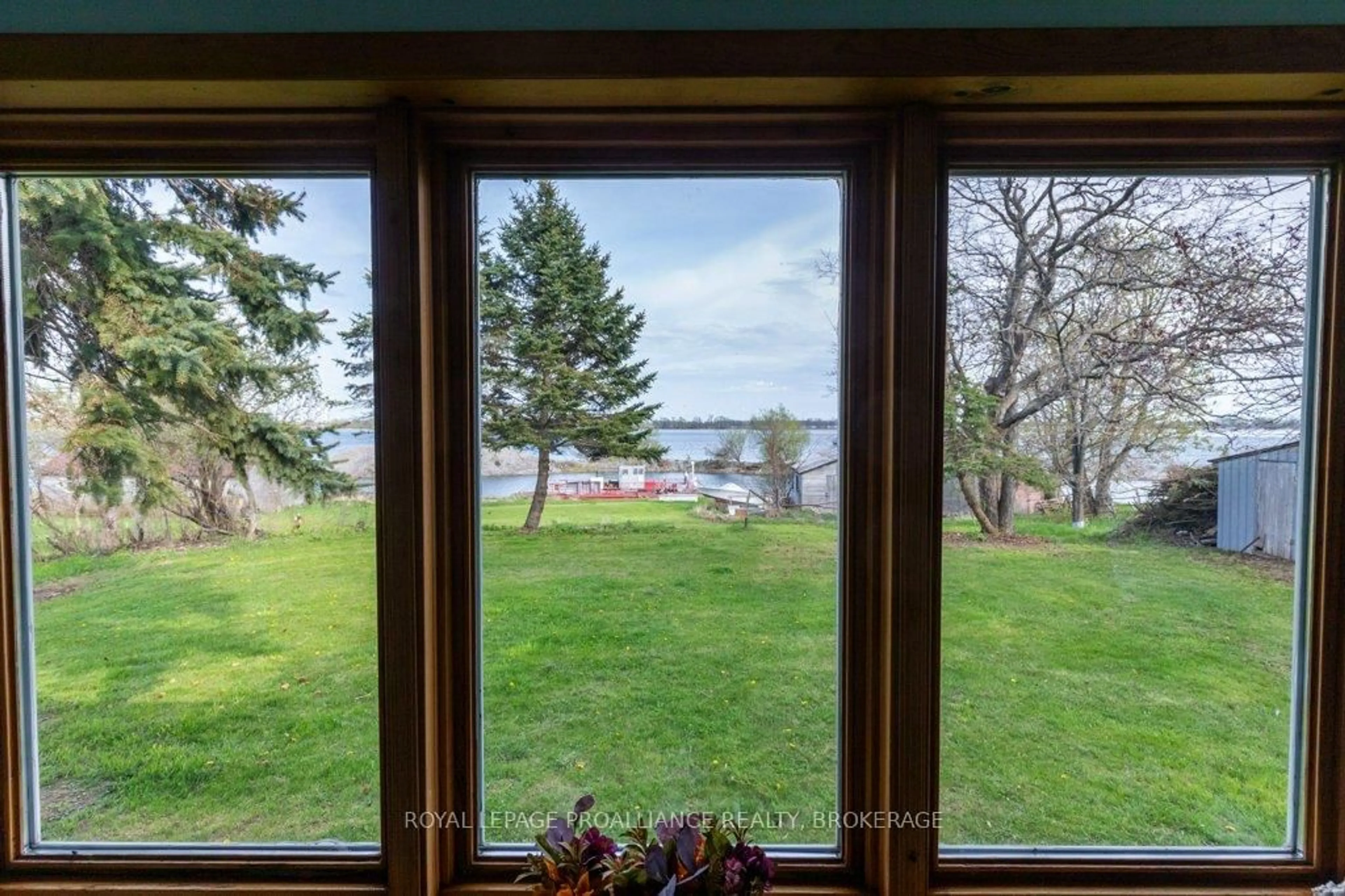 Unknown for 39 Fisherman's Cove Lane, Wolfe Island Ontario K0H 2Y0