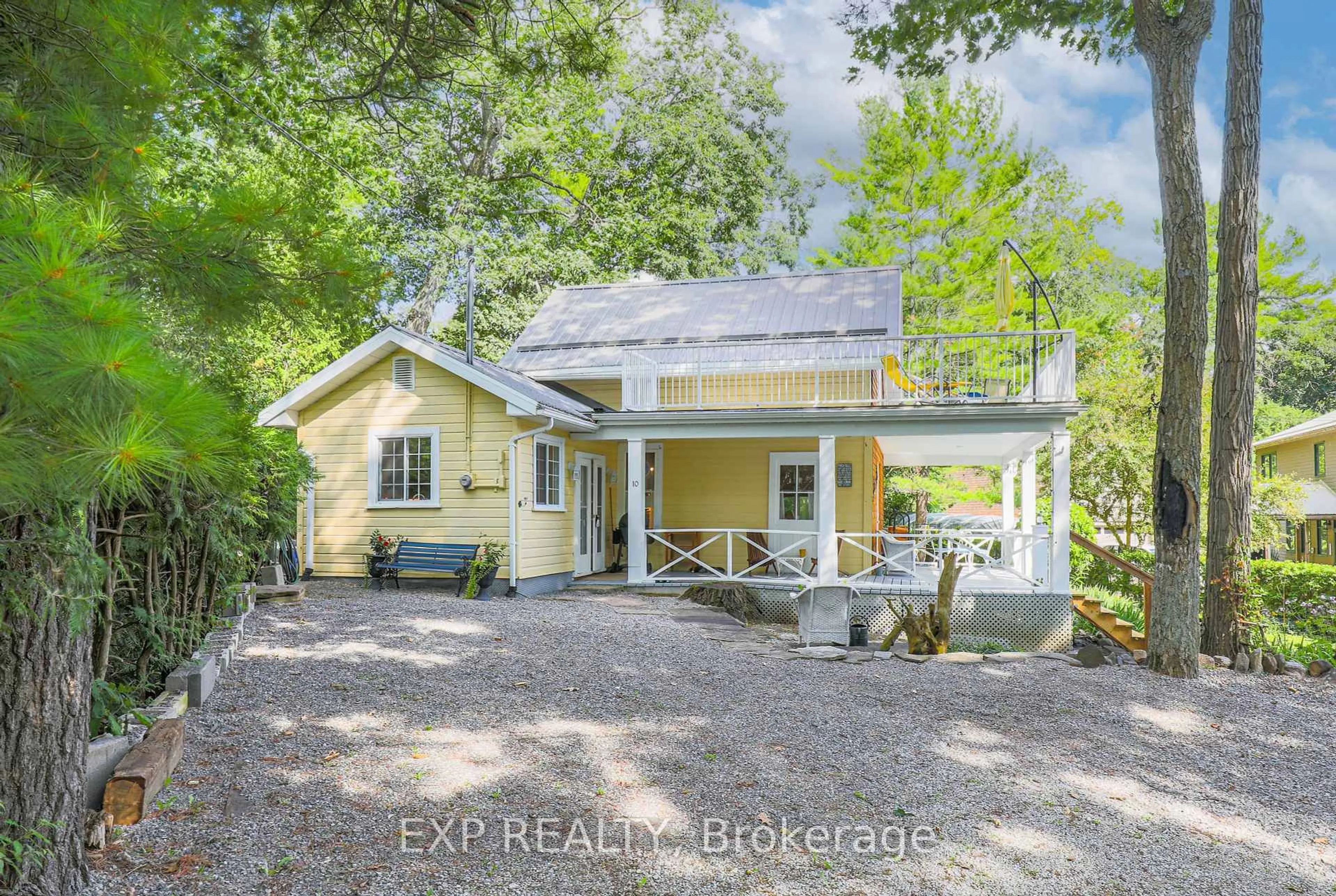 A pic from outside/outdoor area/front of a property/back of a property/a pic from drone, unknown for 10 Sixth St, Kawartha Lakes Ontario K0M 1N0