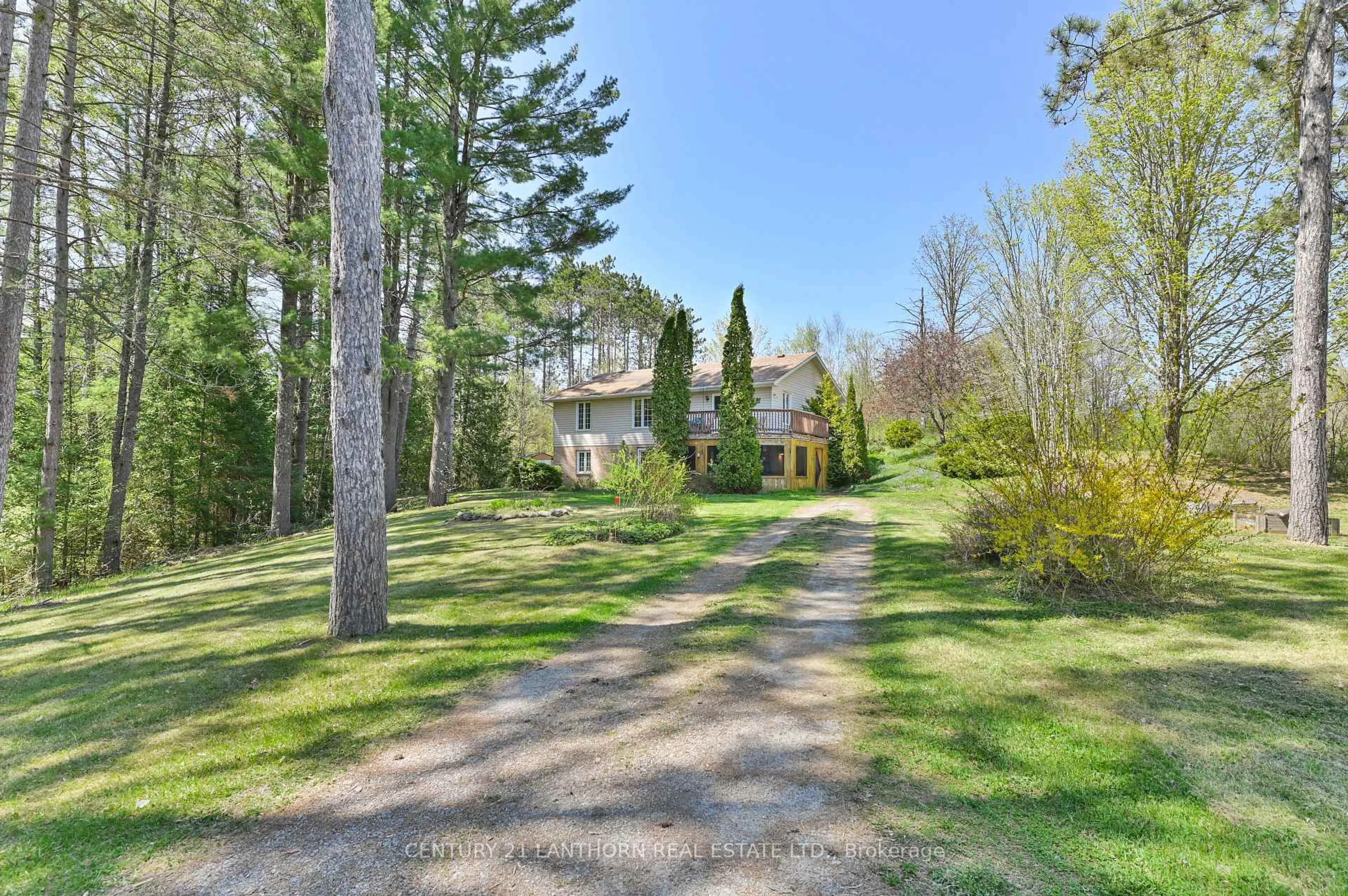 A pic from outside/outdoor area/front of a property/back of a property/a pic from drone, unknown for 1165 Barry Rd, Madoc Ontario K0K 2K0