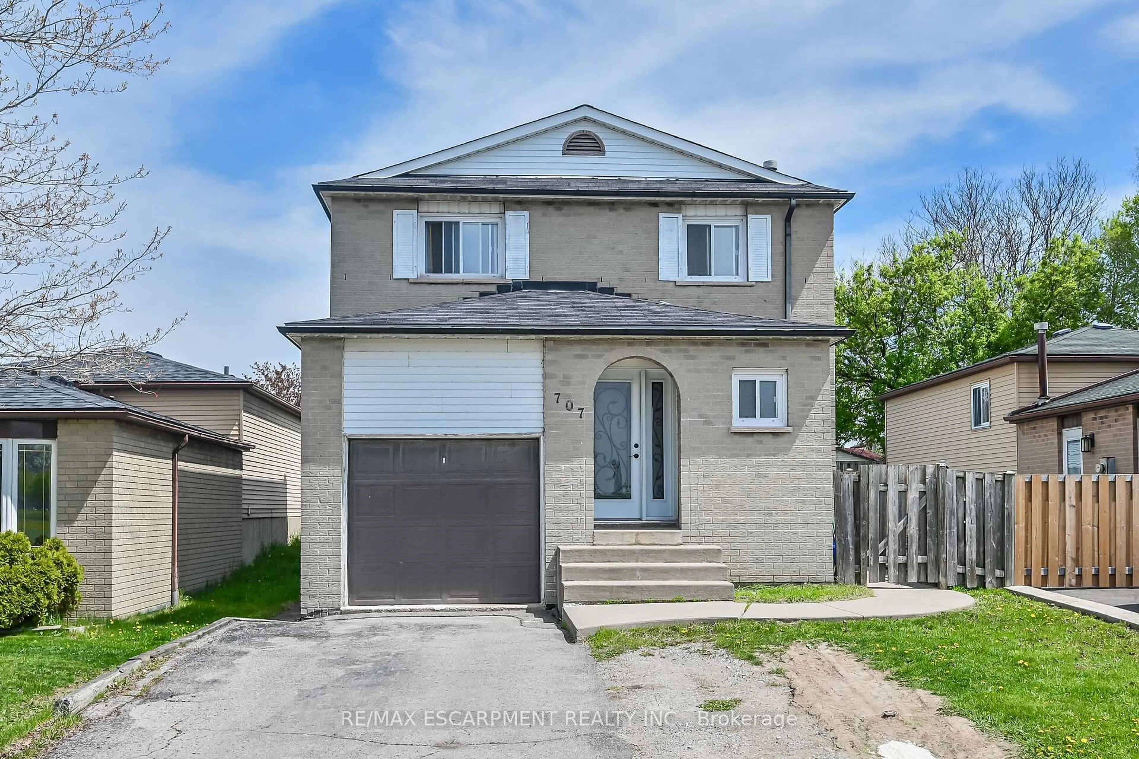 Home with brick exterior material, street for 707 Upper Wentworth St, Hamilton Ontario L9A 4V6