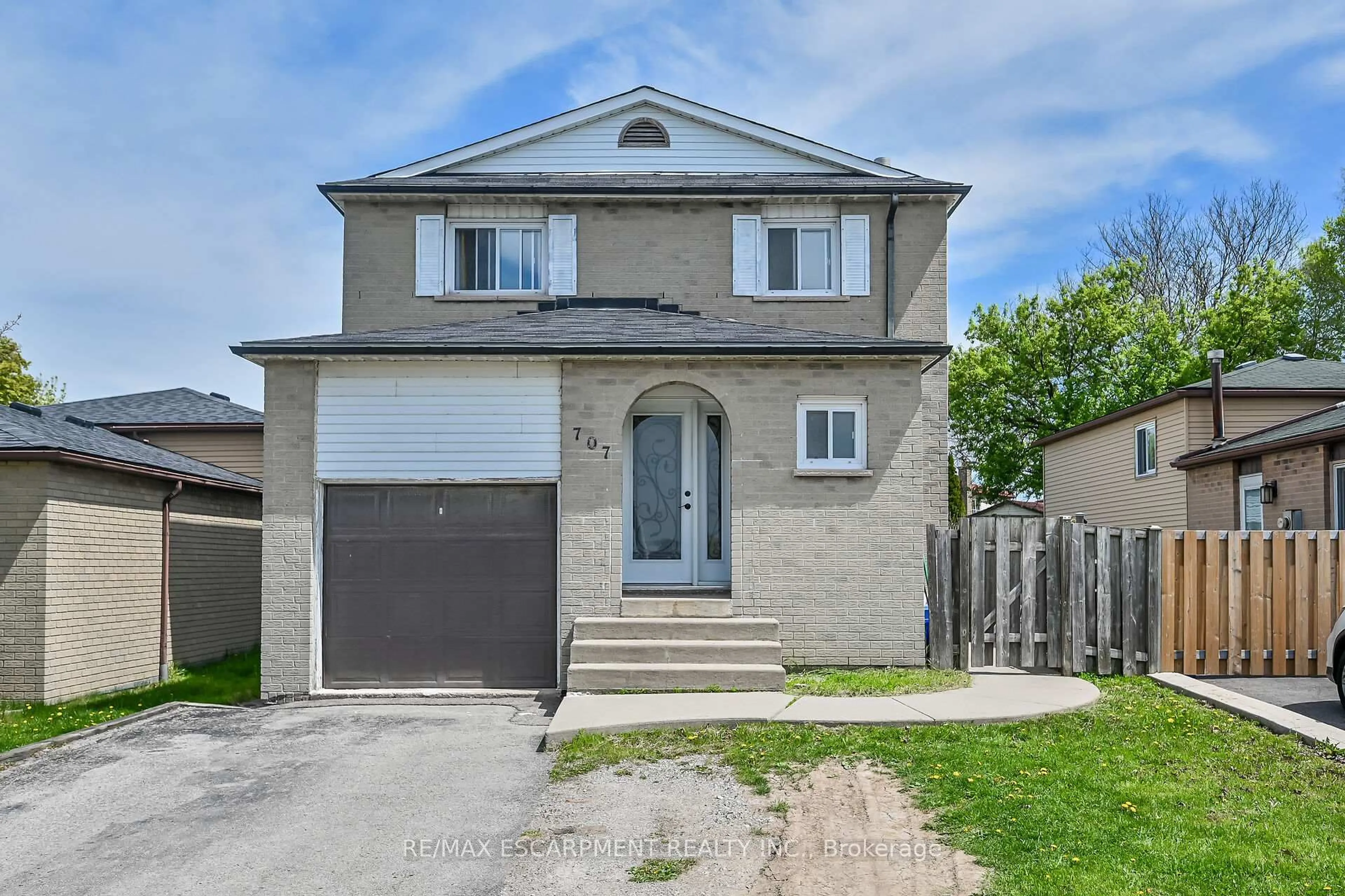 Home with brick exterior material, street for 707 Upper Wentworth St, Hamilton Ontario L9A 4V6
