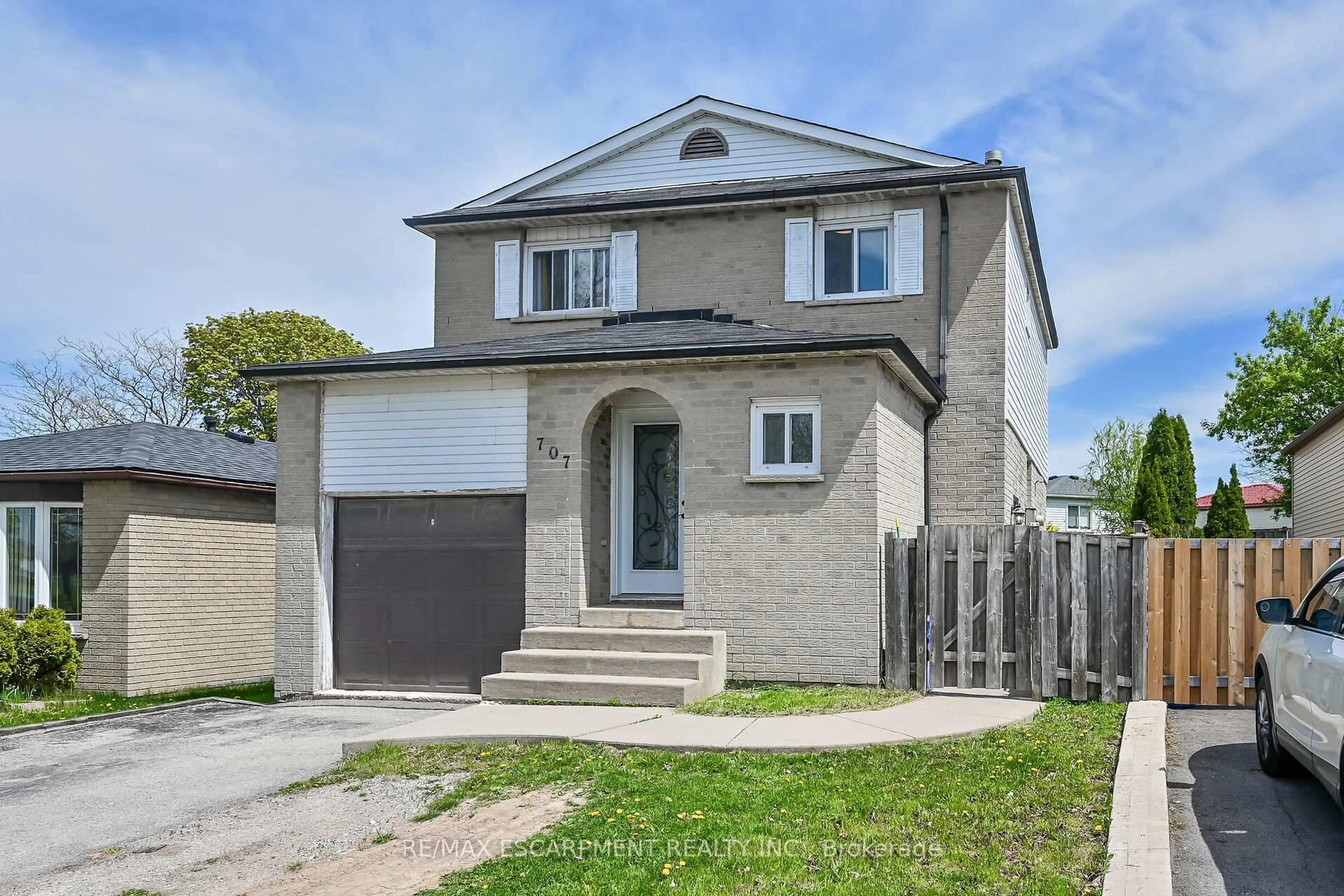 Home with brick exterior material, street for 707 Upper Wentworth St, Hamilton Ontario L9A 4V6