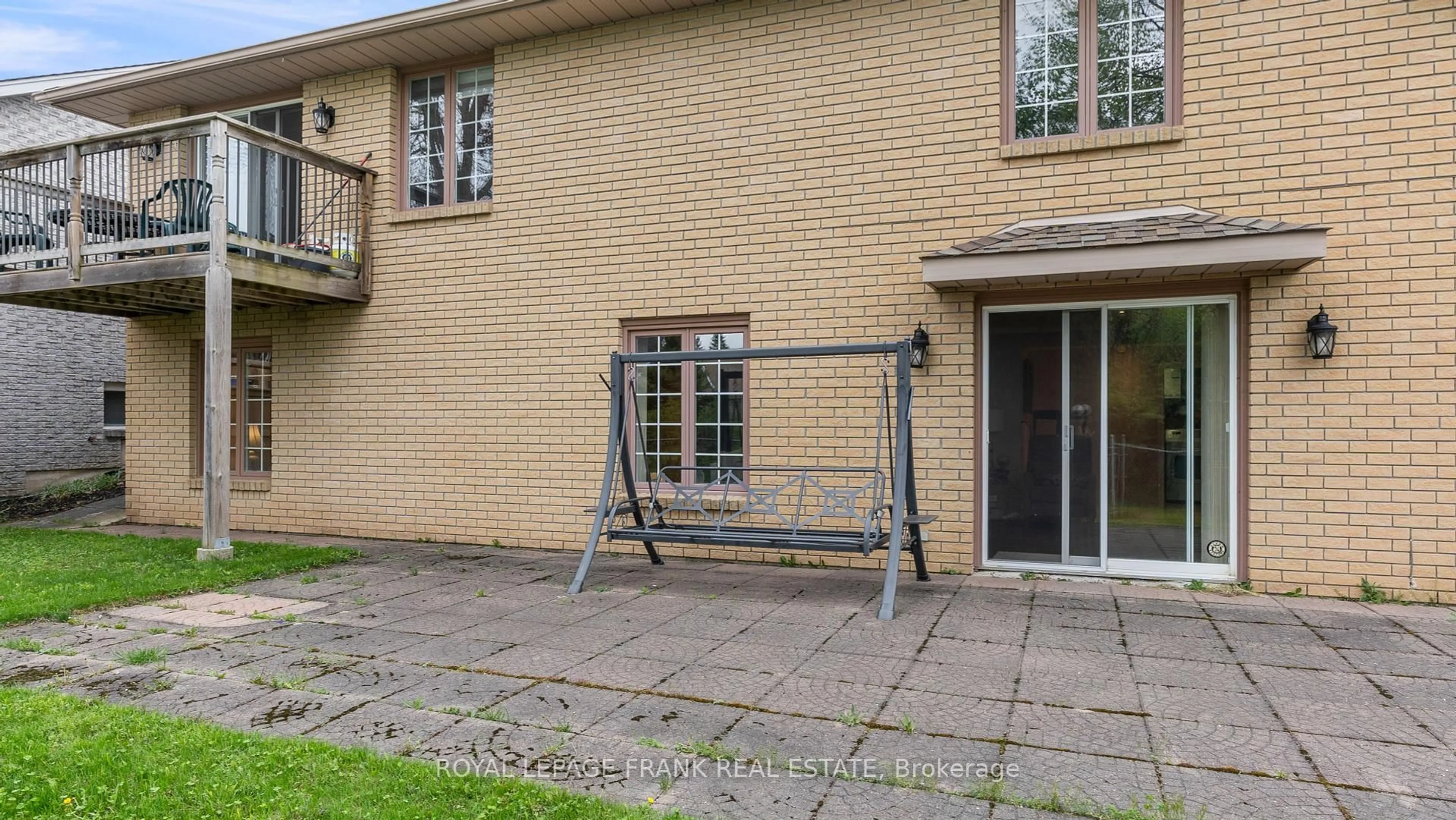 Patio, building for 5 Hillview Dr, Kawartha Lakes Ontario K0M 1A0