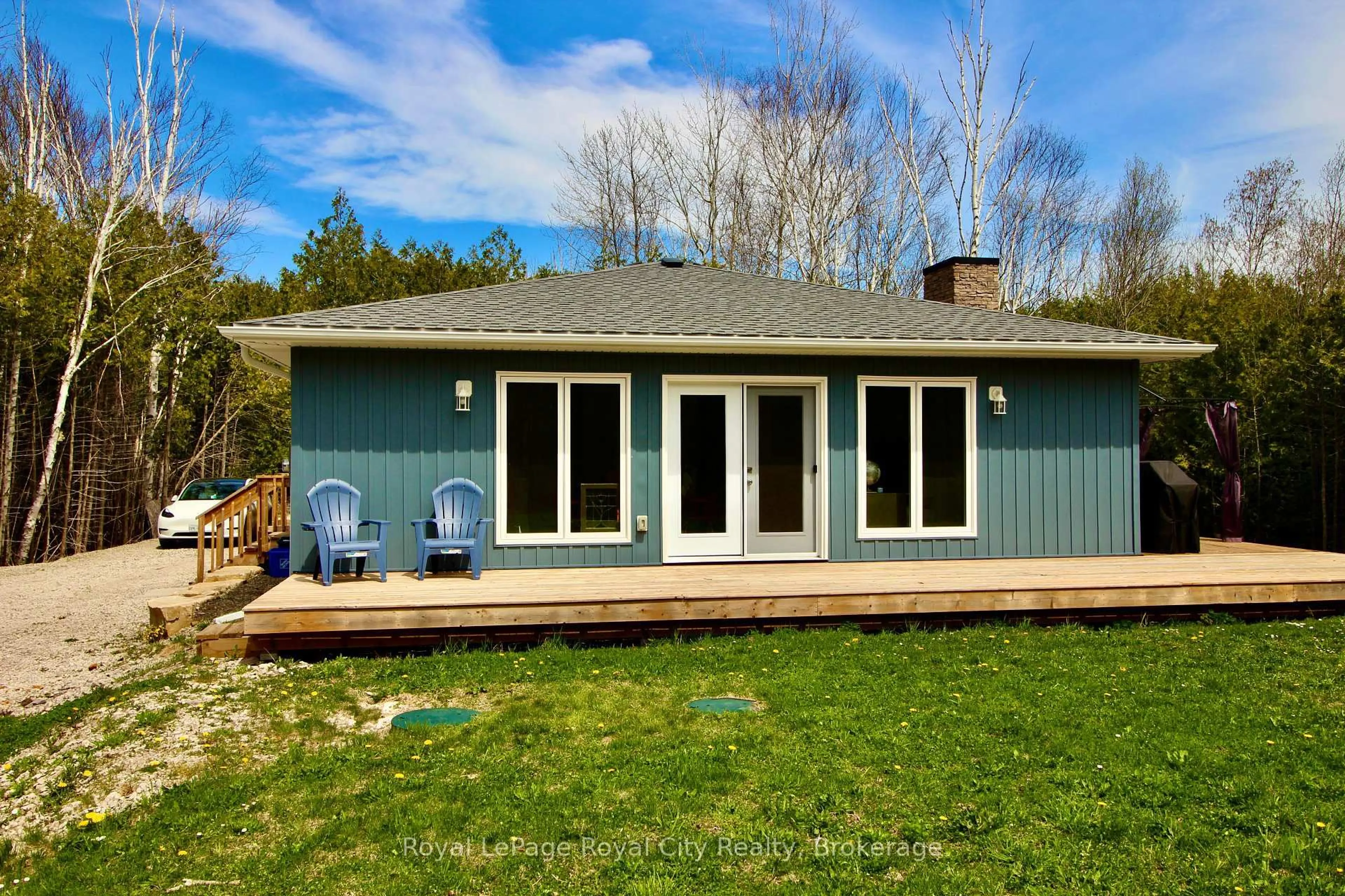 Shed for 134 Maple Golf Cres, Northern Bruce Peninsula Ontario N0H 2R0