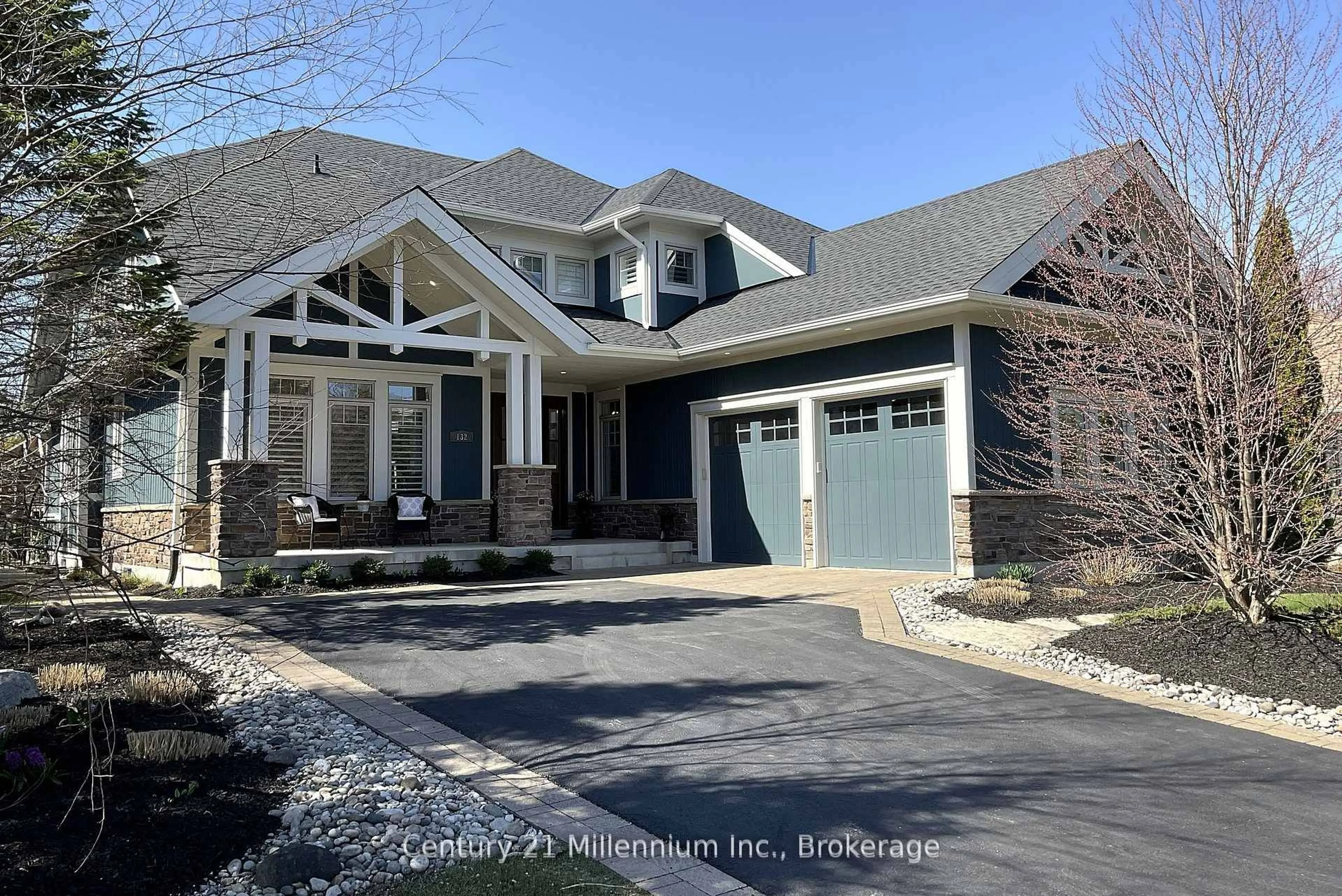 Home with brick exterior material, street for 132 Rankin's Cres, Blue Mountains Ontario N0H 2P0