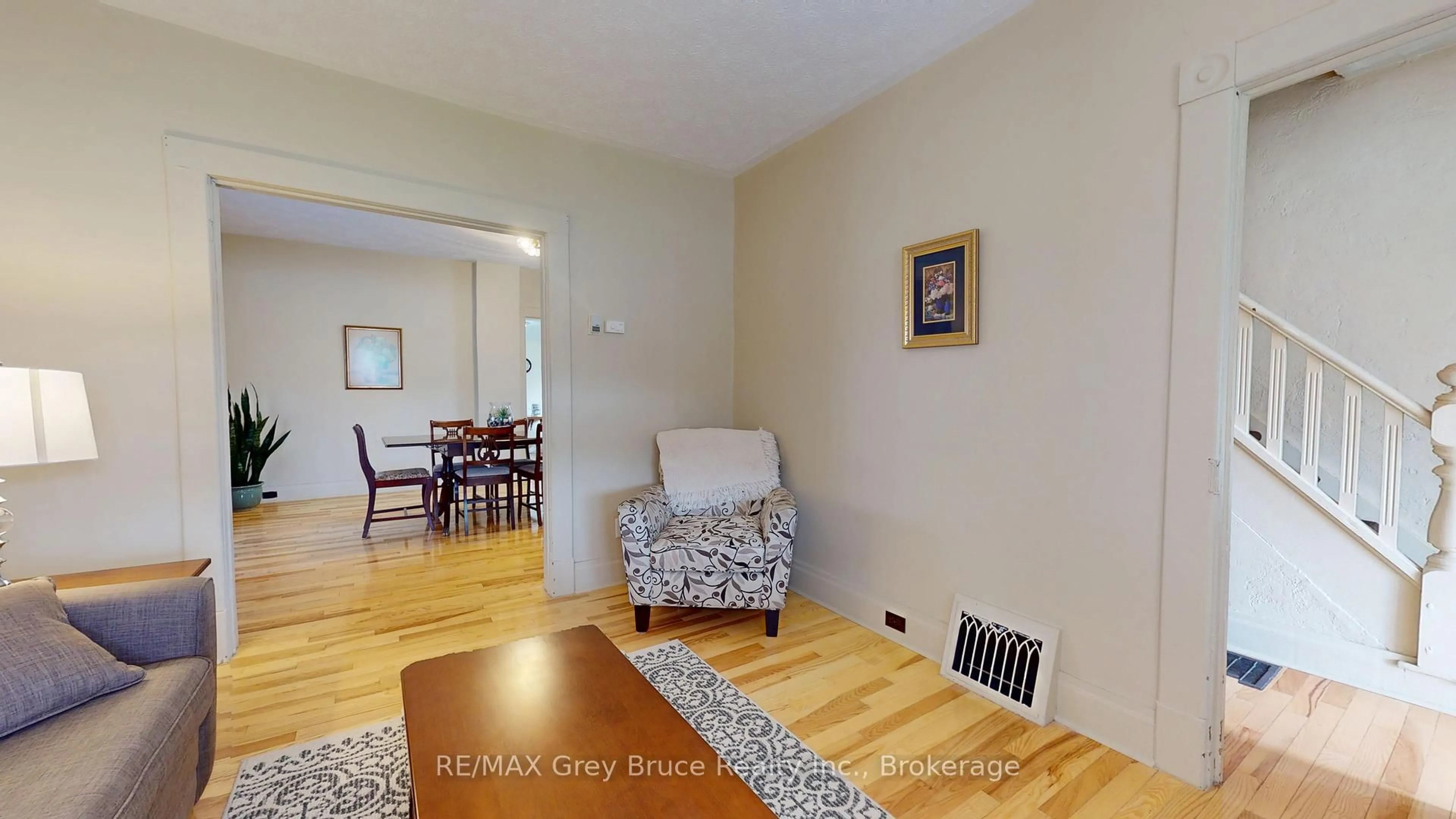 Living room with furniture, wood/laminate floor for 391 1st Ave, Arran-Elderslie Ontario N0G 1L0