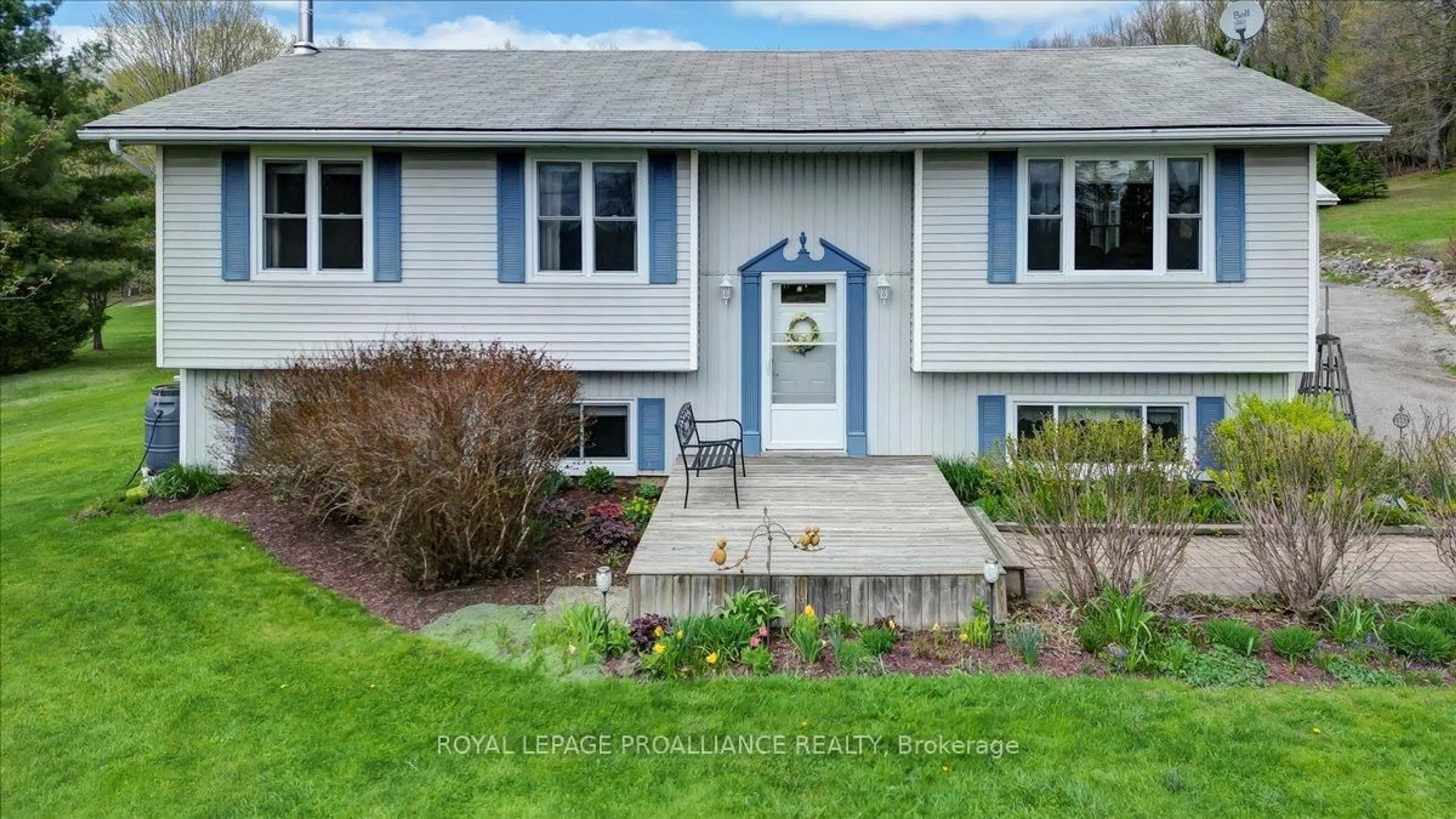 Home with vinyl exterior material, street for 1602 Old Marmora Rd, Madoc Ontario K0K 2K0