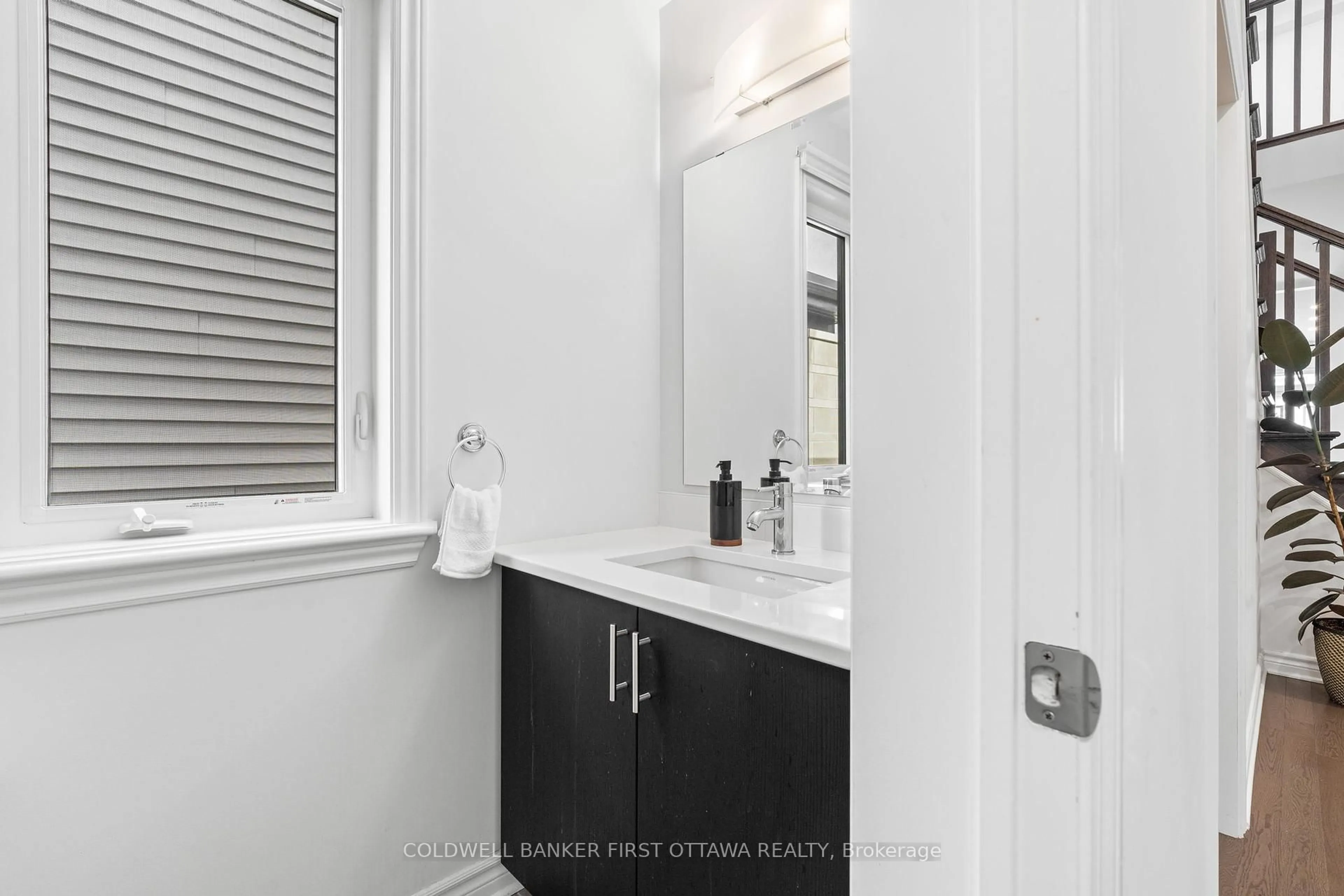 Standard bathroom, unknown for 272 Big Dipper St, Ottawa Ontario K4M 0J6