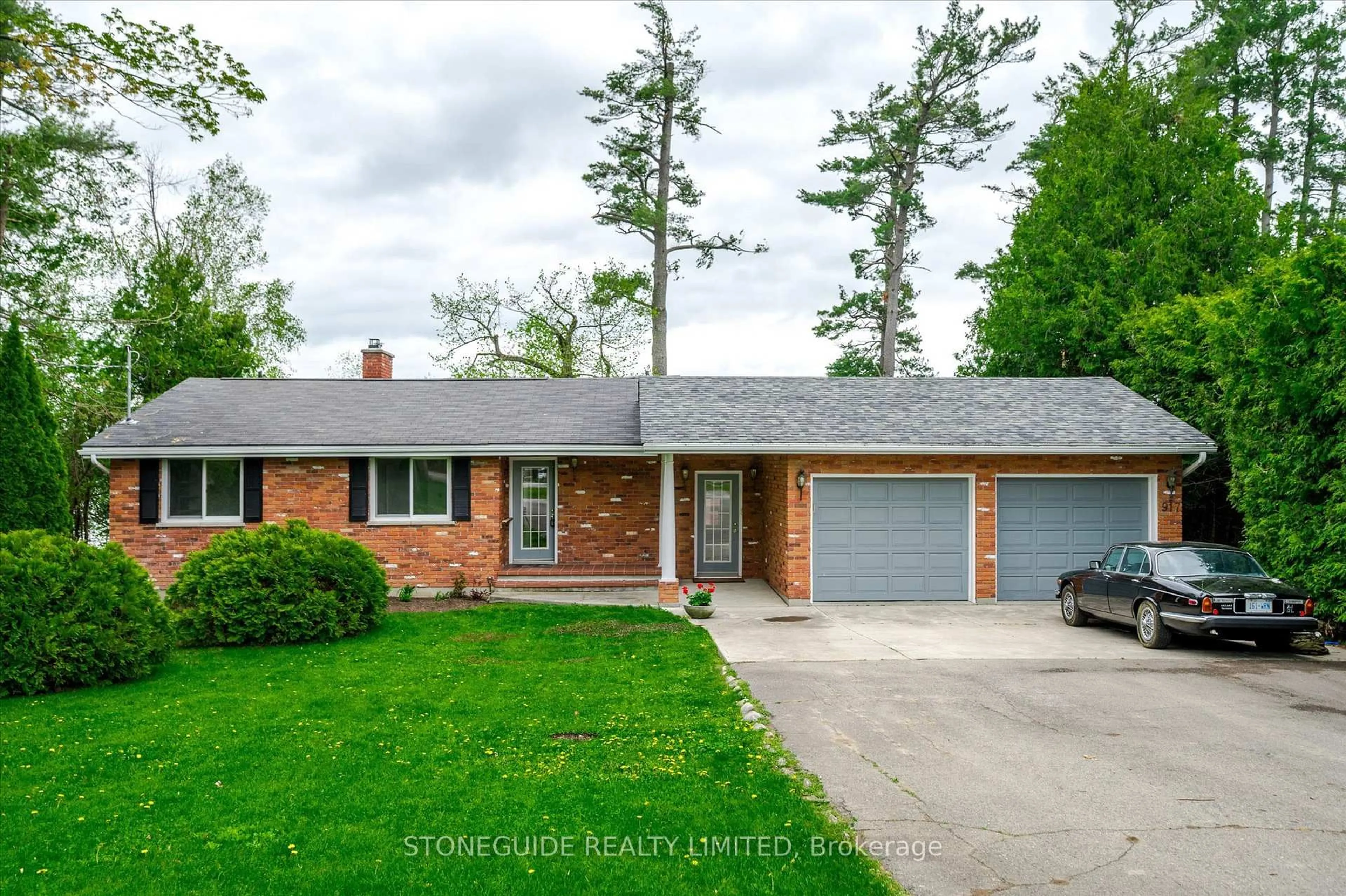Home with brick exterior material, street for 917 Tindle Crt, Selwyn Ontario K9J 0C5