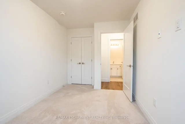 Additional property image - 18 Clear Valley Lane
