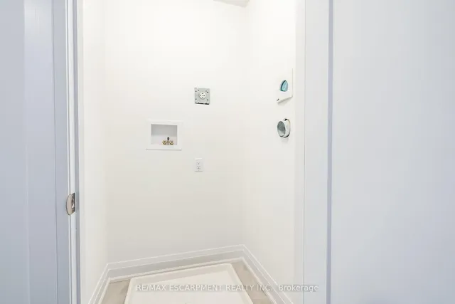 Additional property image - 18 Clear Valley Lane