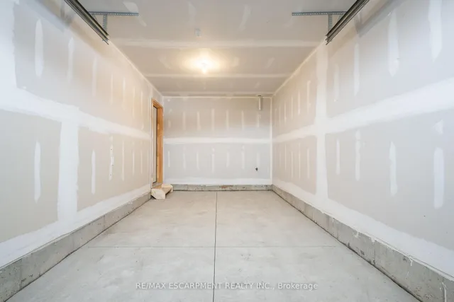 Additional property image - 18 Clear Valley Lane
