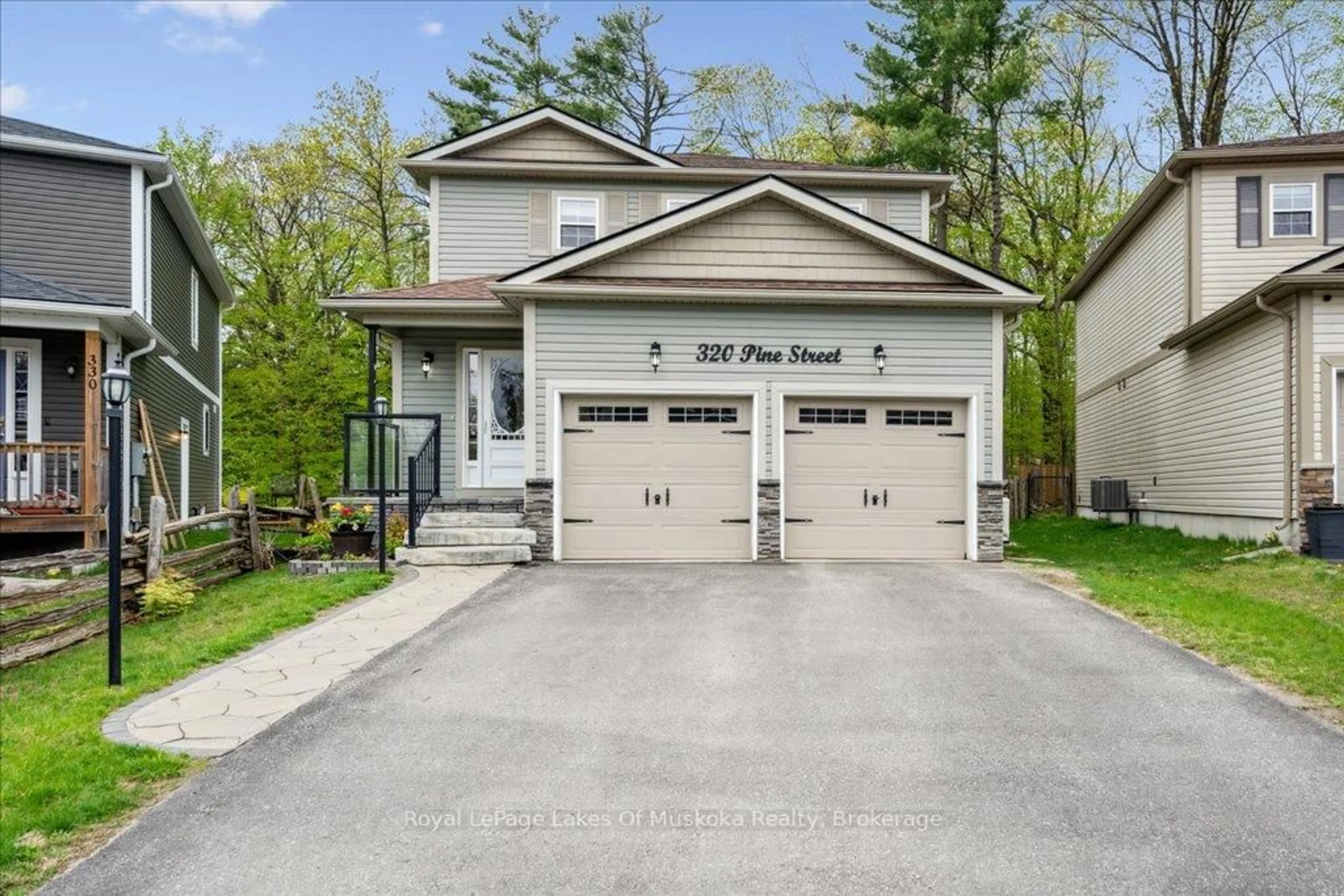 Unknown for 320 Pine St, Gravenhurst Ontario P1P 1B1