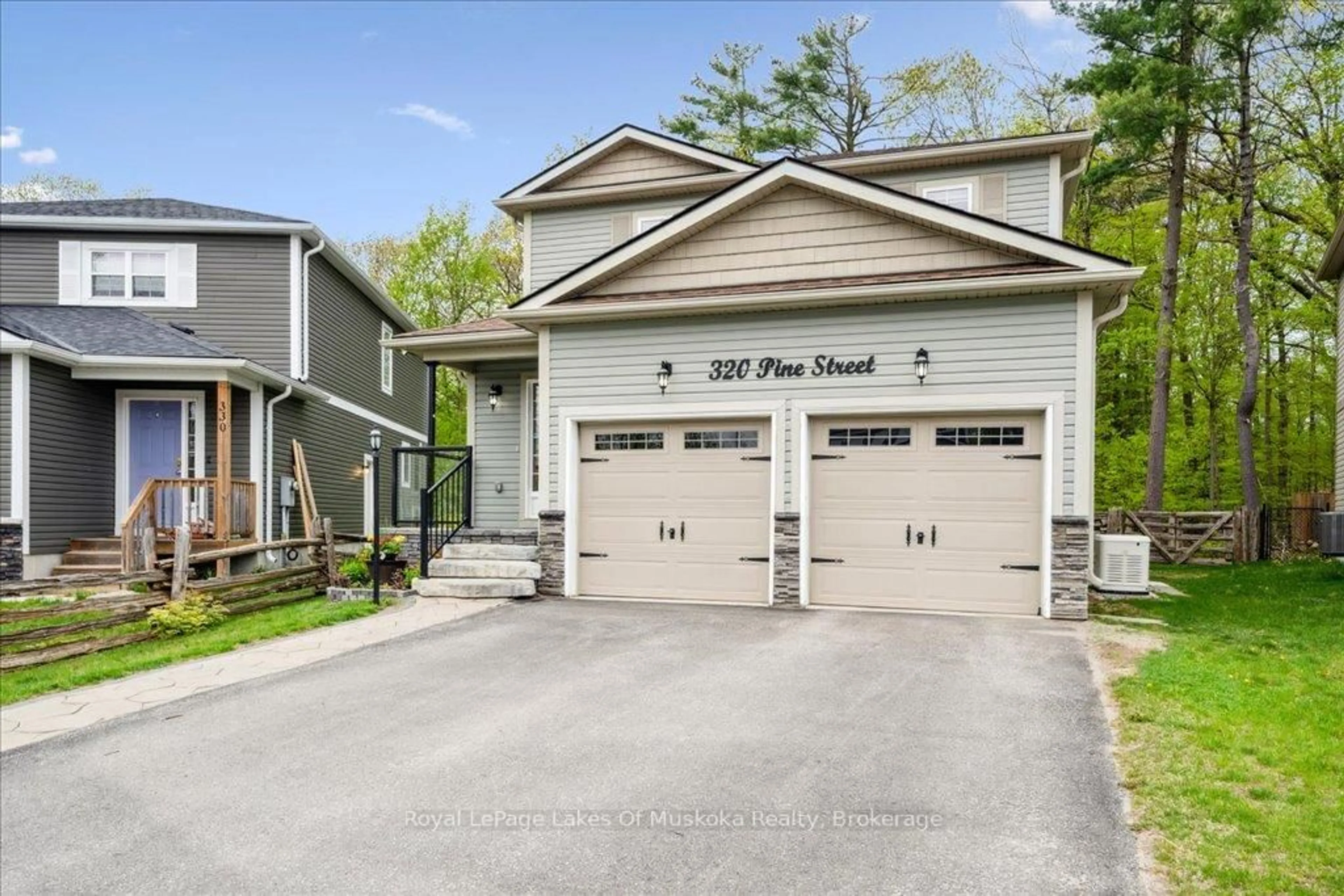 Unknown for 320 Pine St, Gravenhurst Ontario P1P 1B1