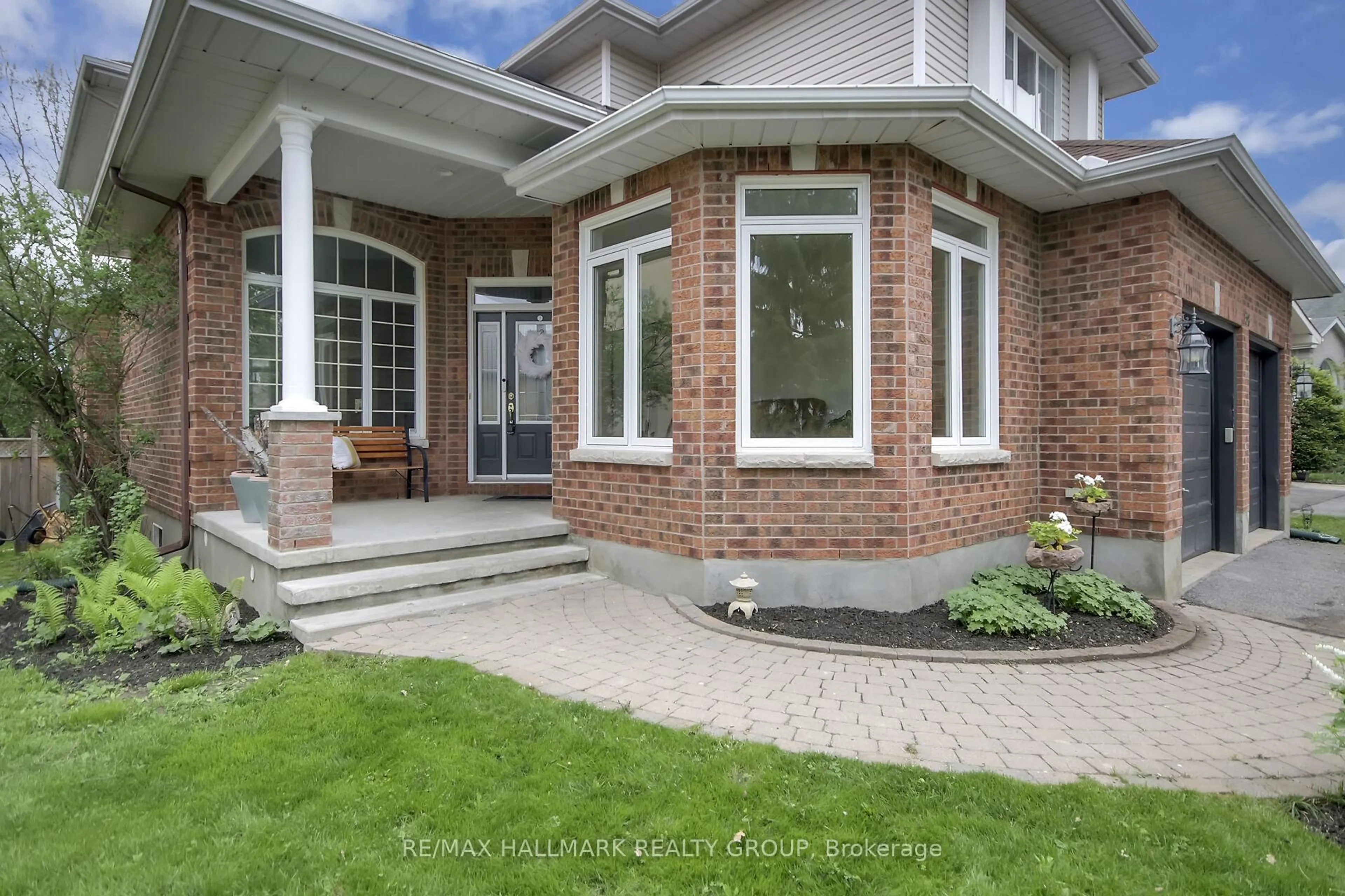 Home with brick exterior material, street for 138 Shaughnessy Cres, Ottawa Ontario K2K 2N3