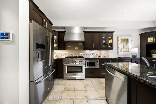 Additional property image - 441 Stonehenge Dr Unit 17