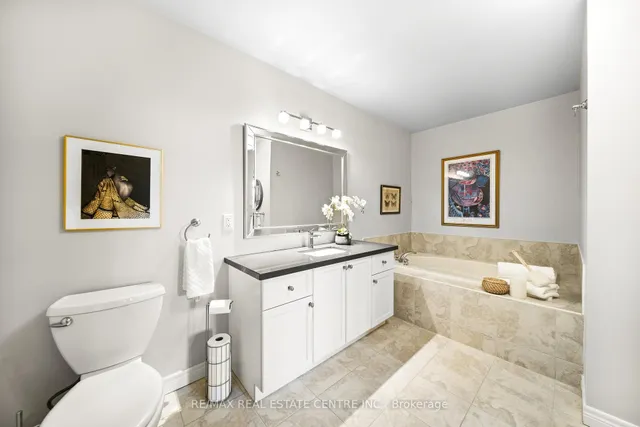 Additional property image - 441 Stonehenge Dr Unit 17