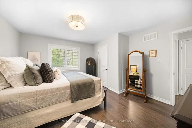 Additional property image - 441 Stonehenge Dr Unit 17