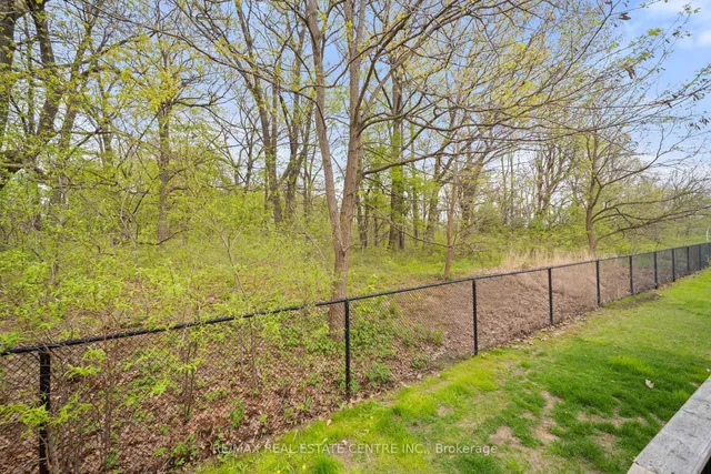 Additional property image - 441 Stonehenge Dr Unit 17