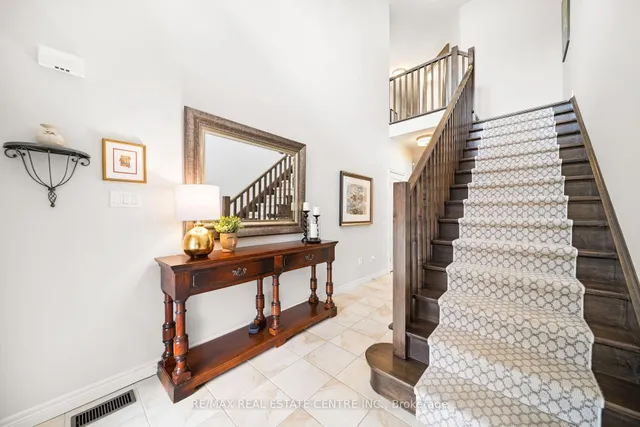 Additional property image - 441 Stonehenge Dr Unit 17