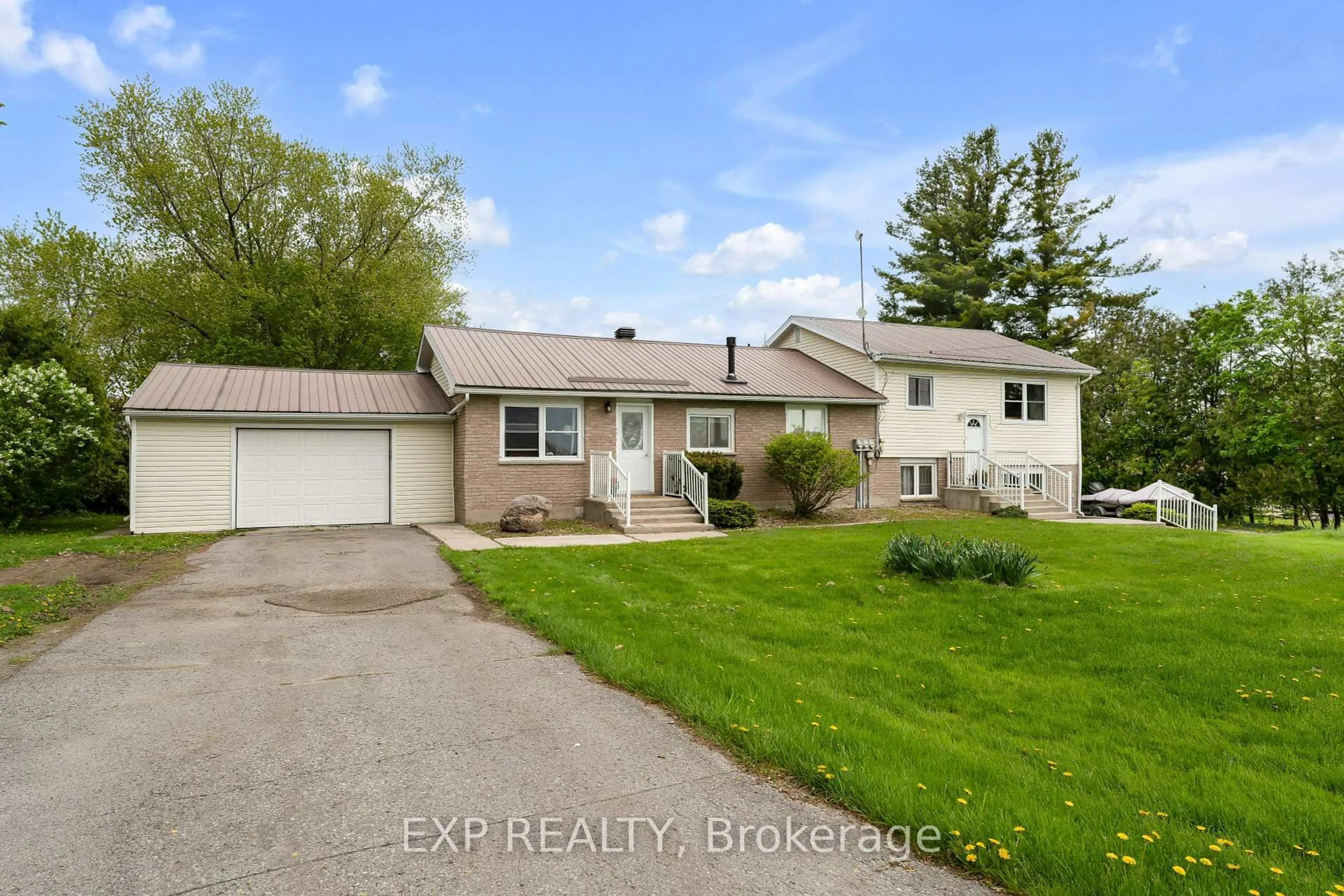 A pic from outside/outdoor area/front of a property/back of a property/a pic from drone, street for 227 Drive In Rd, Plantagenet Ontario K7R 3L2