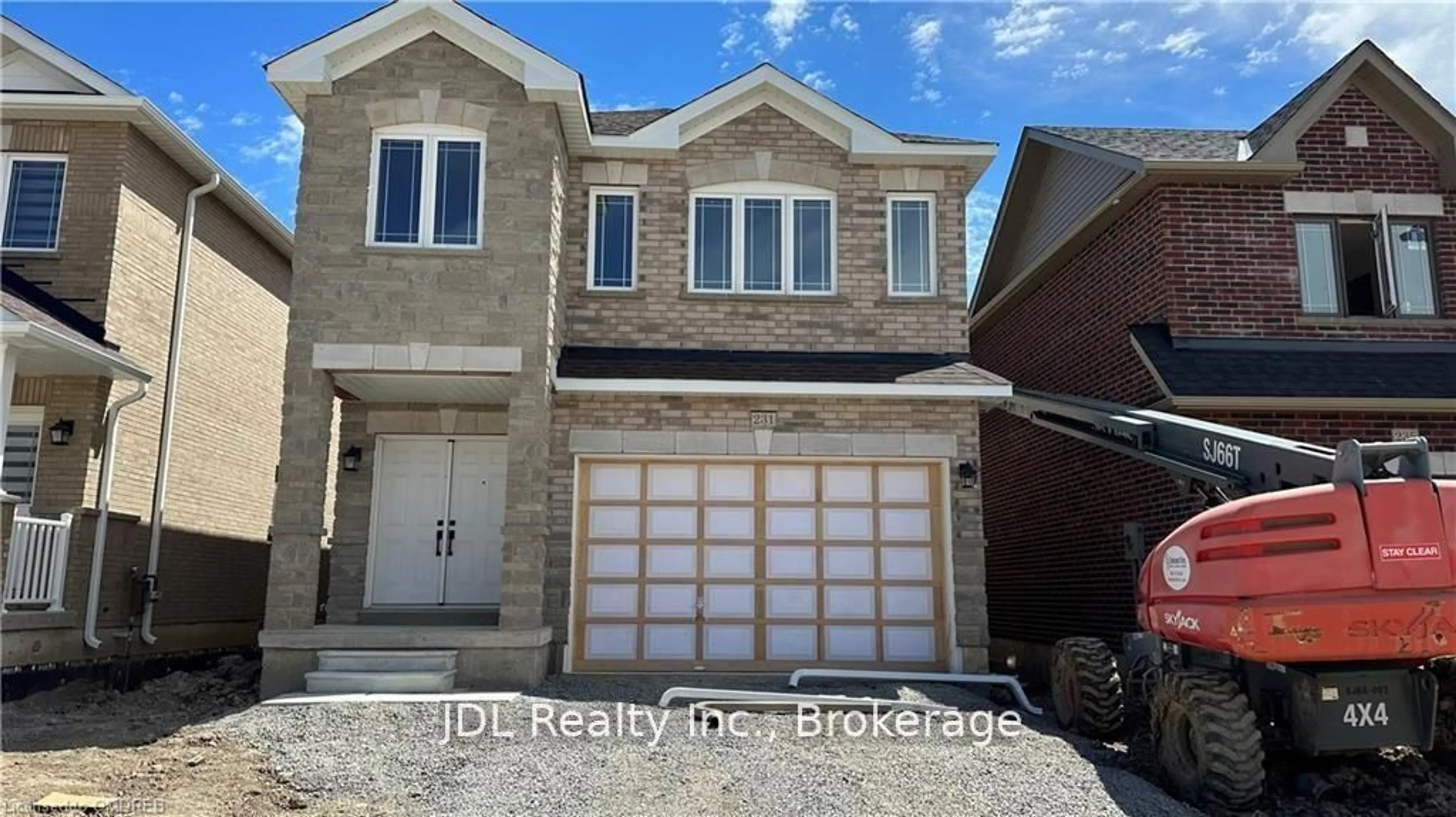 Home with brick exterior material, street for 231 Palace St, Thorold Ontario L2V 0N2