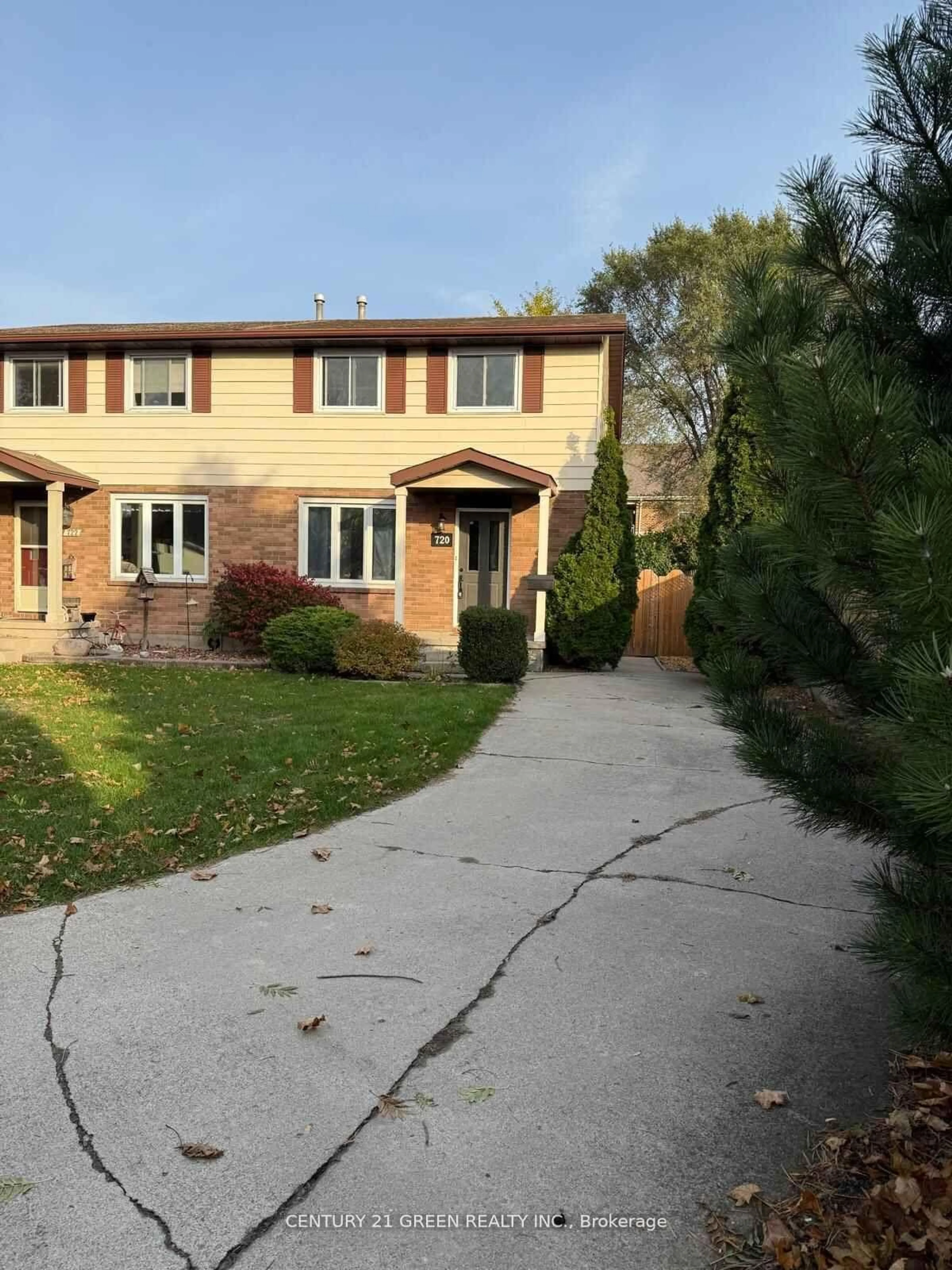 Unknown for 720 Hillary St, Sarnia Ontario N7T 7T8