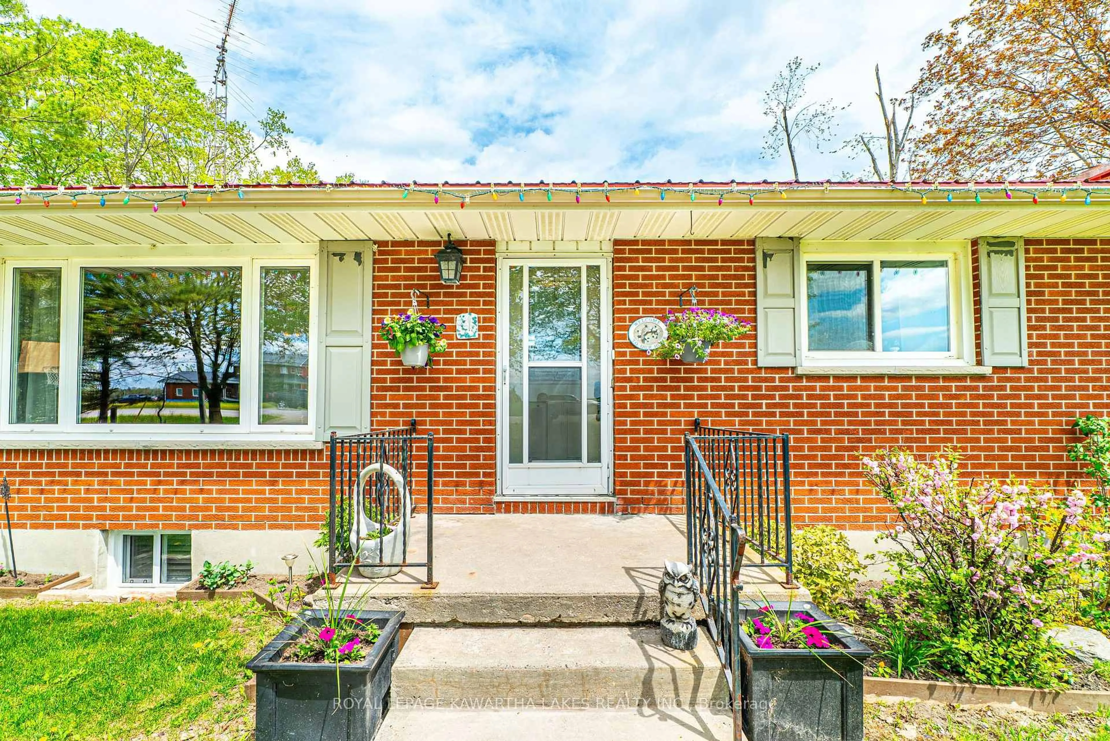 Home with brick exterior material, street for 1372 Elm Tree Rd, Kawartha Lakes Ontario K9V 4R2