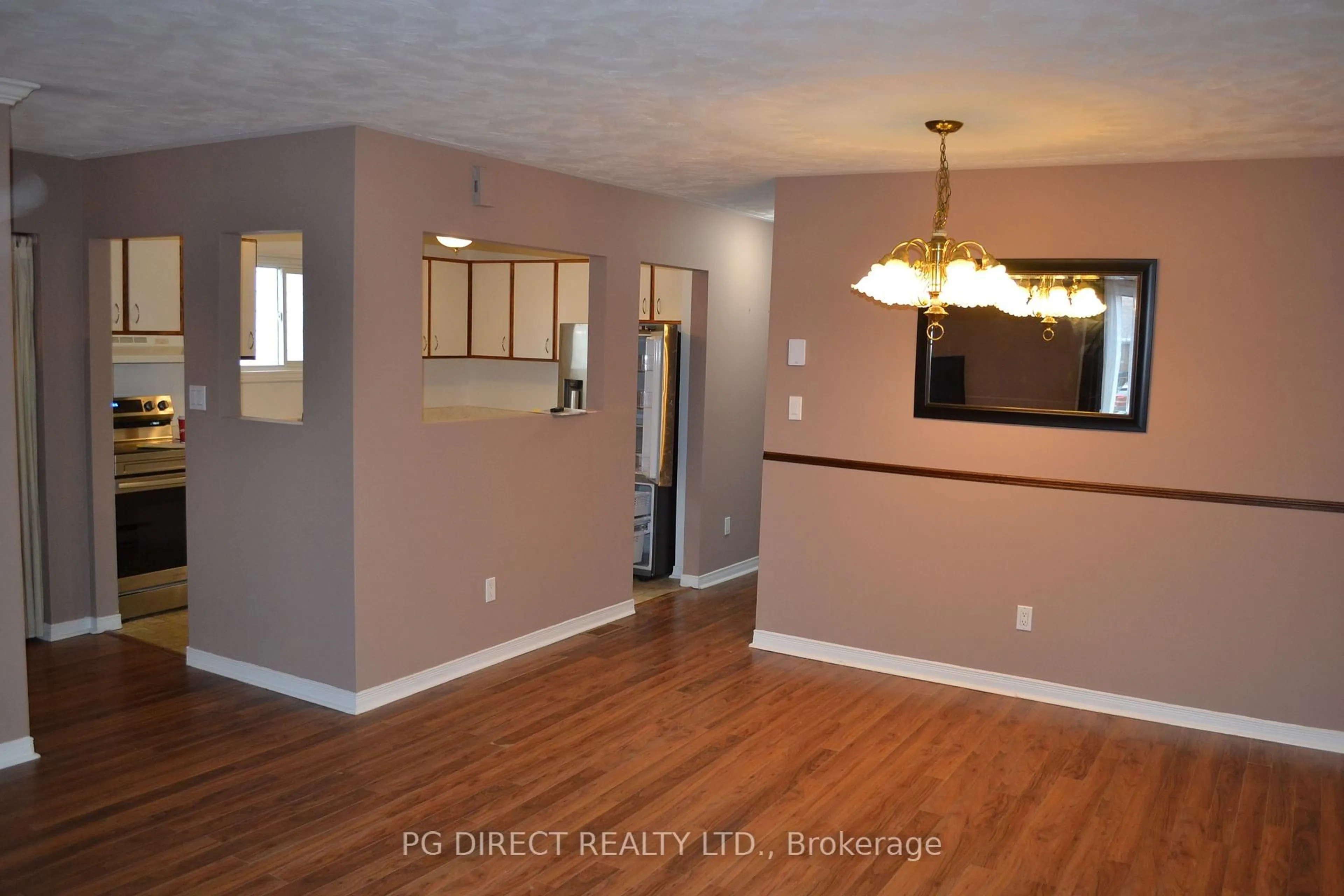 Unknown for 7 Dover Crt, North Bay Ontario P1B 9G8