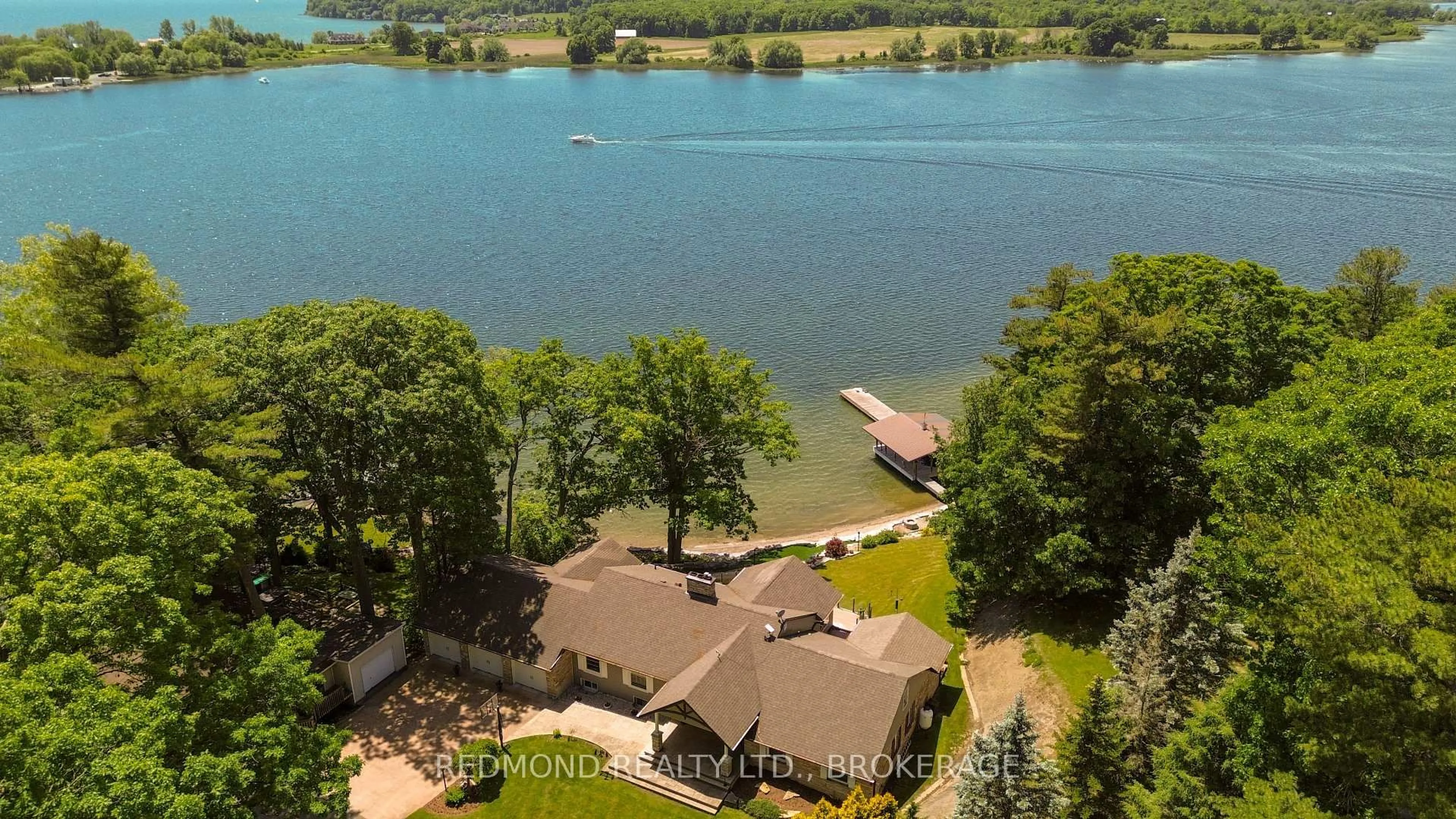 A pic from outside/outdoor area/front of a property/back of a property/a pic from drone, water/lake/river/ocean view for 333 Howe Island Ferry Rd, Gananoque Ontario K7G 2V5